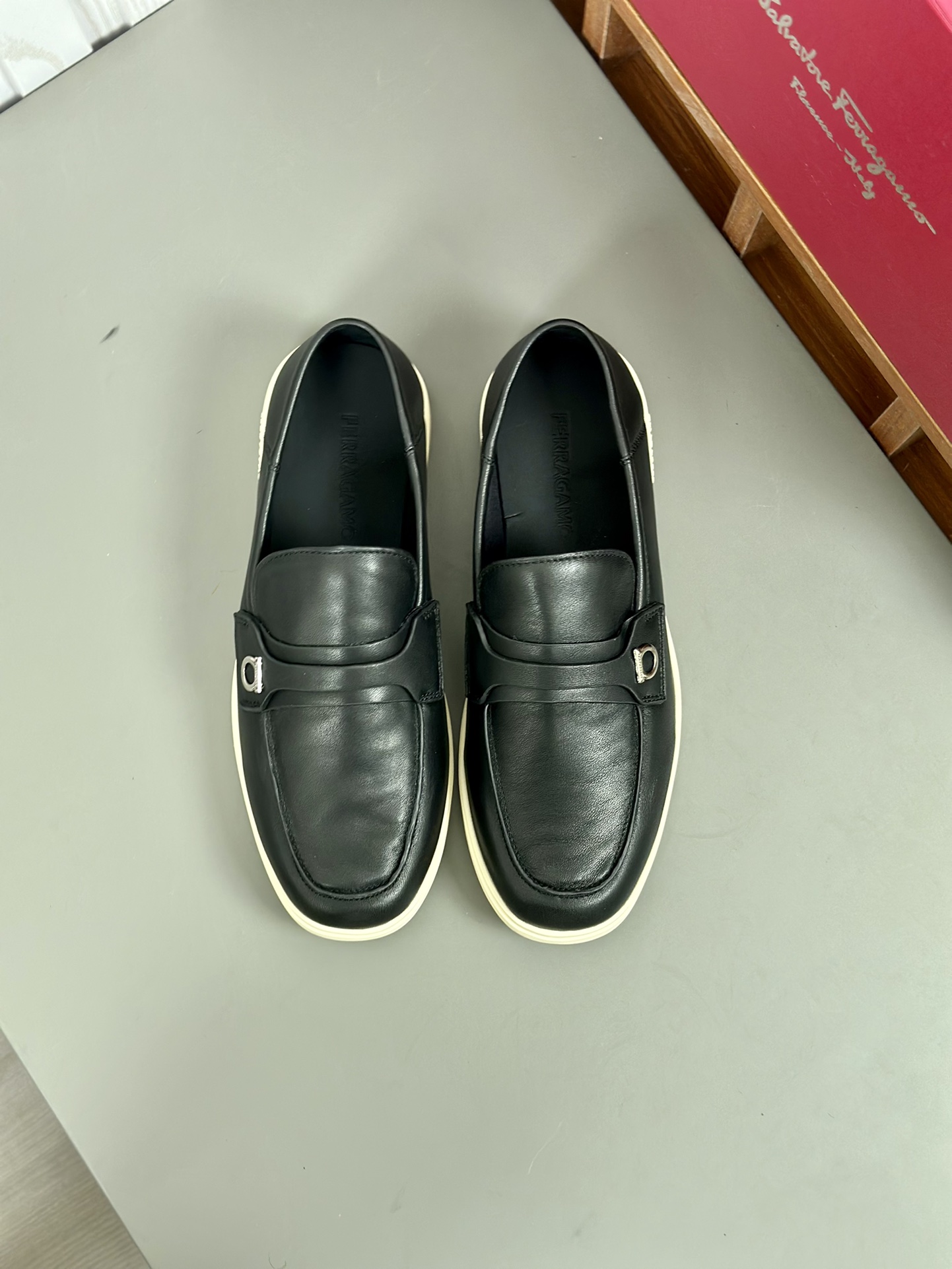 - Nuevo producto - Salvatore Fer* De gama alta de los hombres casuales único original auténtico OEM 
