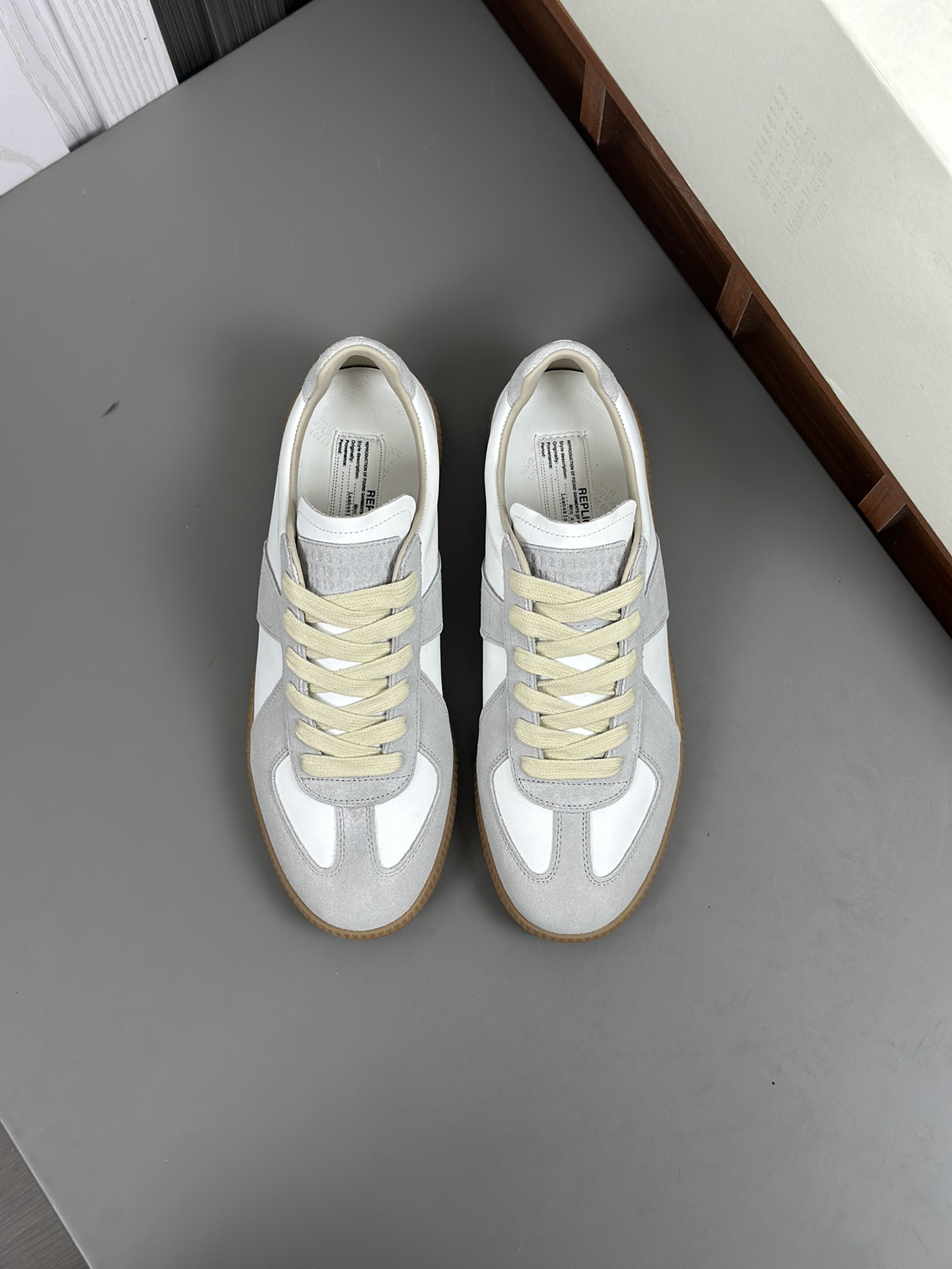 - NUEVO - MM6 Masion Margiela Nuevas zapatillas deportivas informales para pareja de la colección Ma