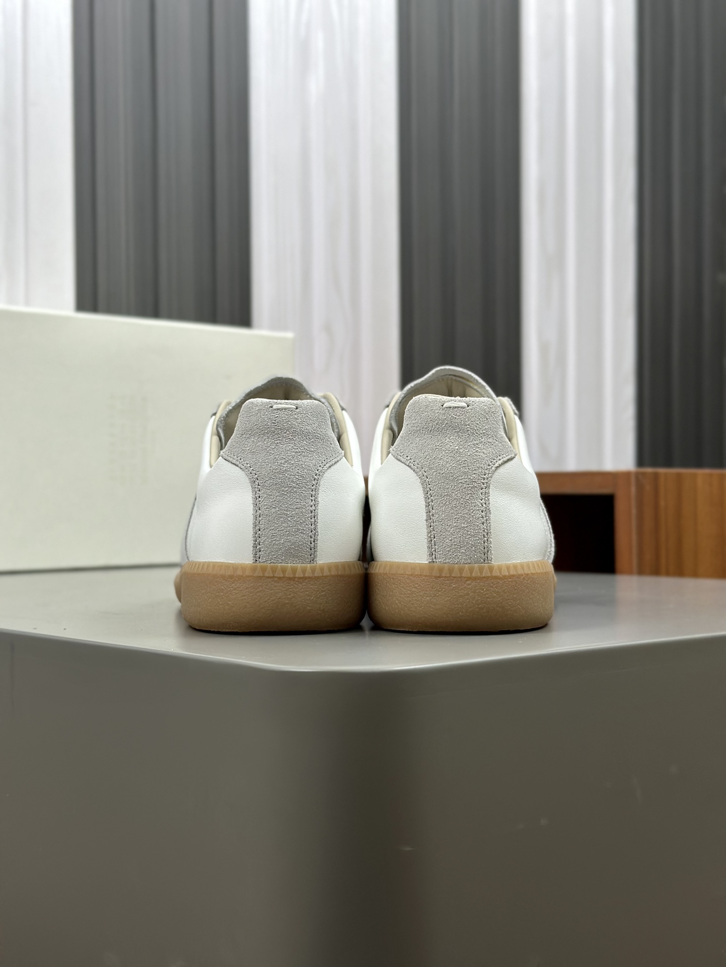 - NUEVO - MM6 Masion Margiela Nuevas zapatillas deportivas informales para pareja de la colección Ma
