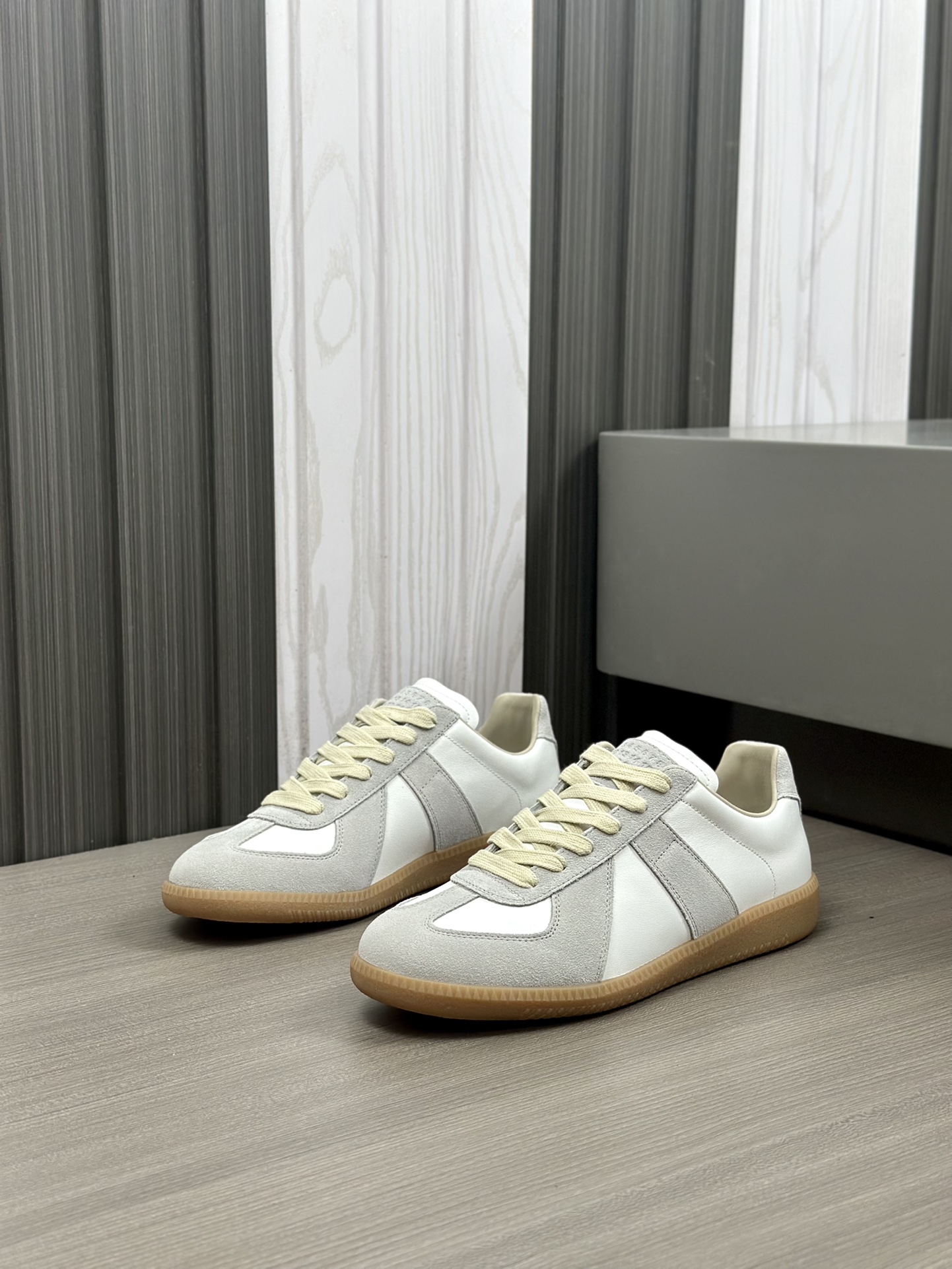 - NUEVO - MM6 Masion Margiela Nuevas zapatillas deportivas informales para pareja de la colección Ma