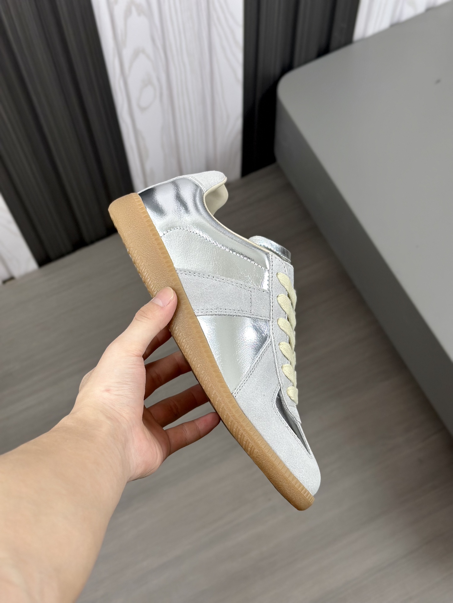 - NUEVO - MM6 Masion Margiela Nuevas zapatillas deportivas informales para pareja de la colección Ma