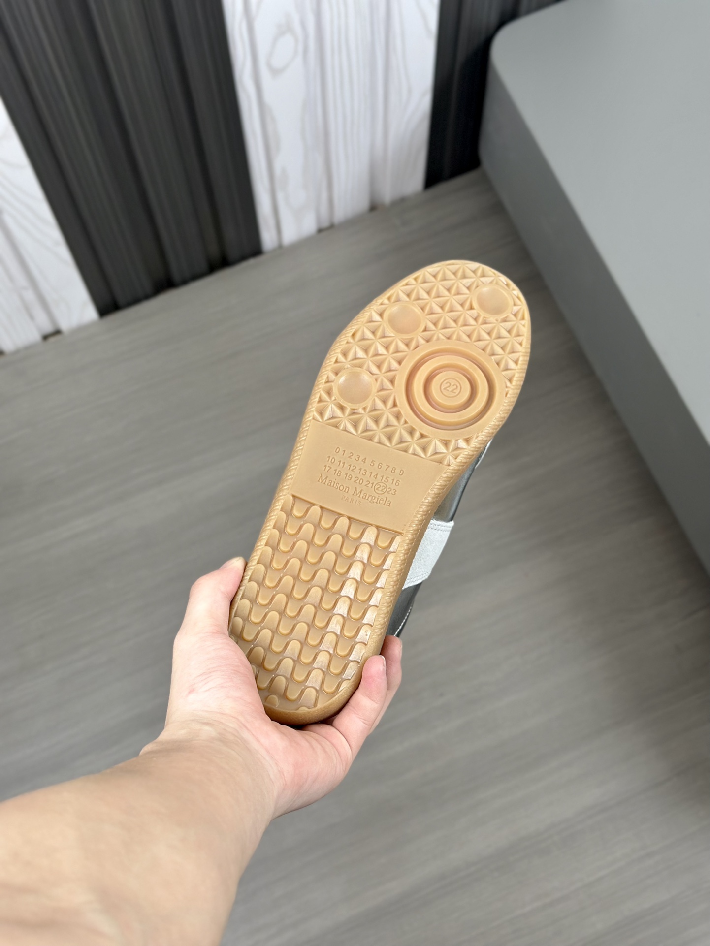 - NUEVO - MM6 Masion Margiela Nuevas zapatillas deportivas informales para pareja de la colección Ma