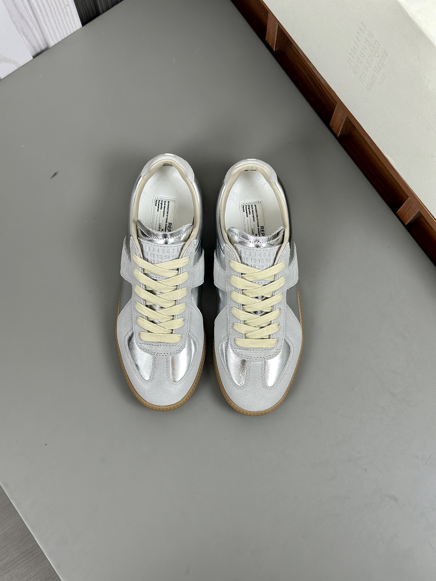 - NUEVO - MM6 Masion Margiela Nuevas zapatillas deportivas informales para pareja de la colección Ma