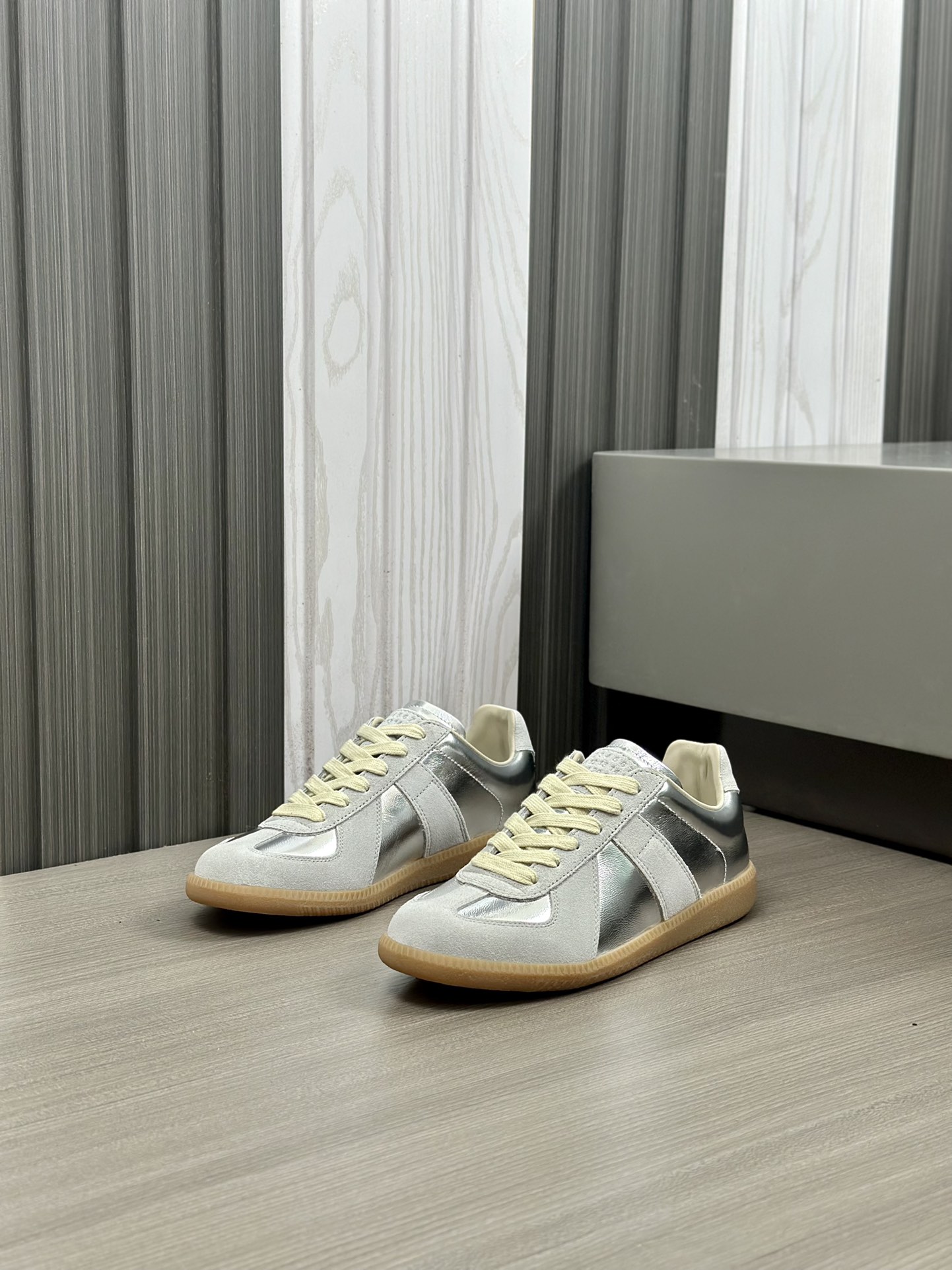 - NUEVO - MM6 Masion Margiela Nuevas zapatillas deportivas informales para pareja de la colección Ma