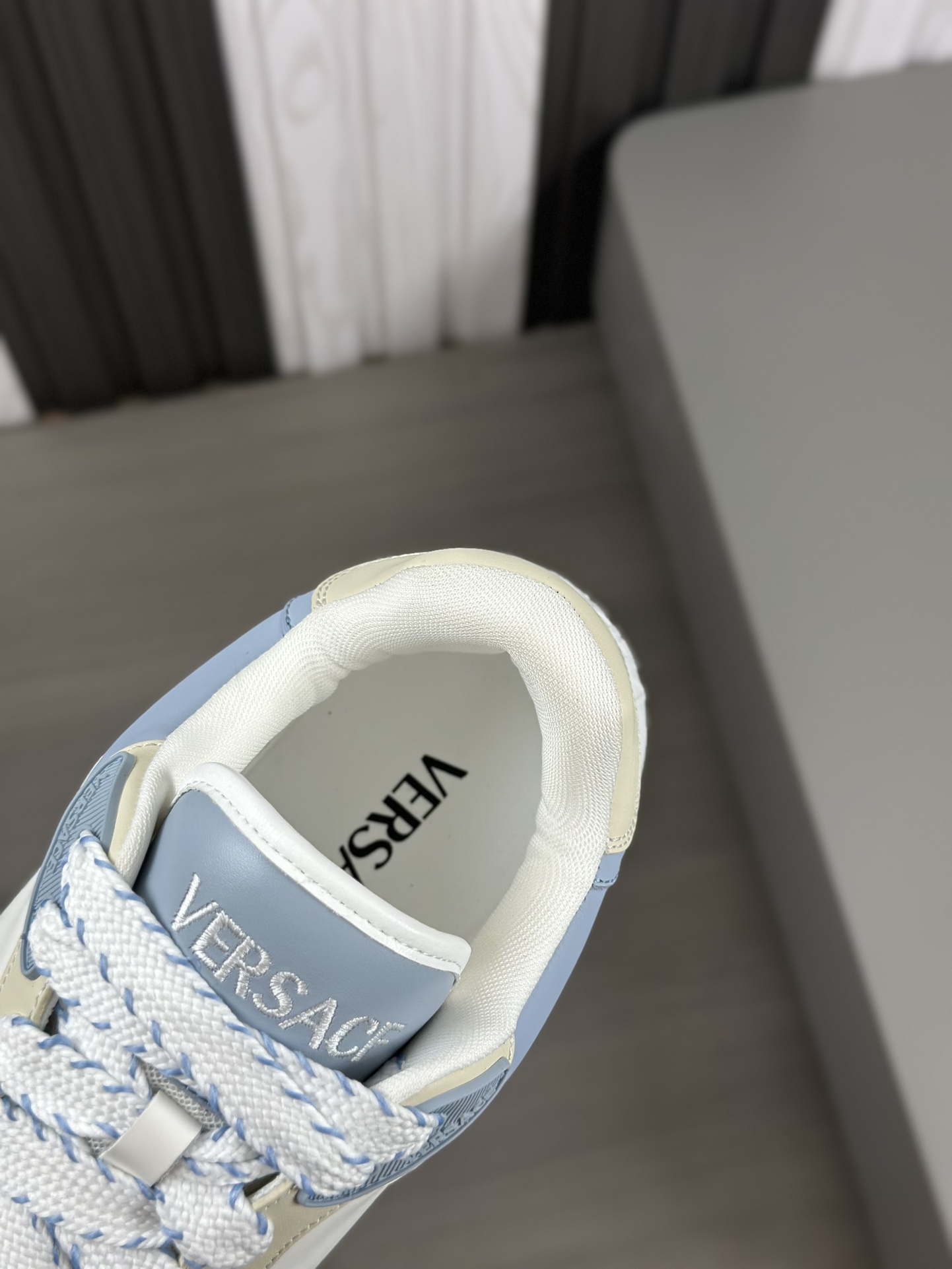 Talla: 39-44 (38,45,46 a medida)Zapatillas deportivas Versace ODISSEA Zapatillas deportivas ligeras 