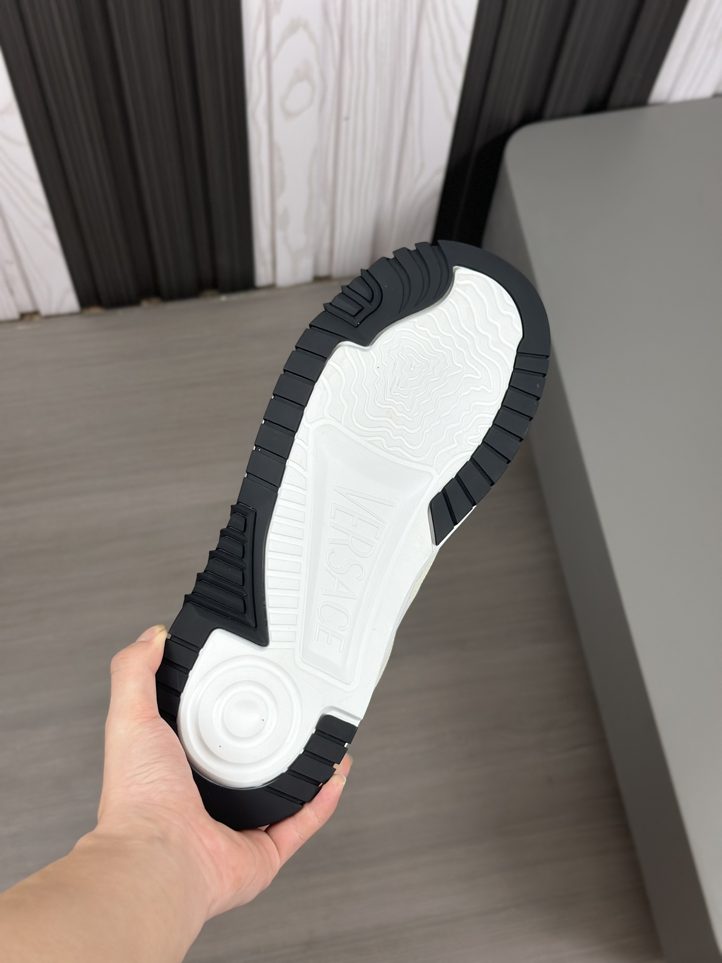 Talla: 39-44 (38,45,46 a medida)Zapatillas deportivas Versace ODISSEA Zapatillas deportivas ligeras 