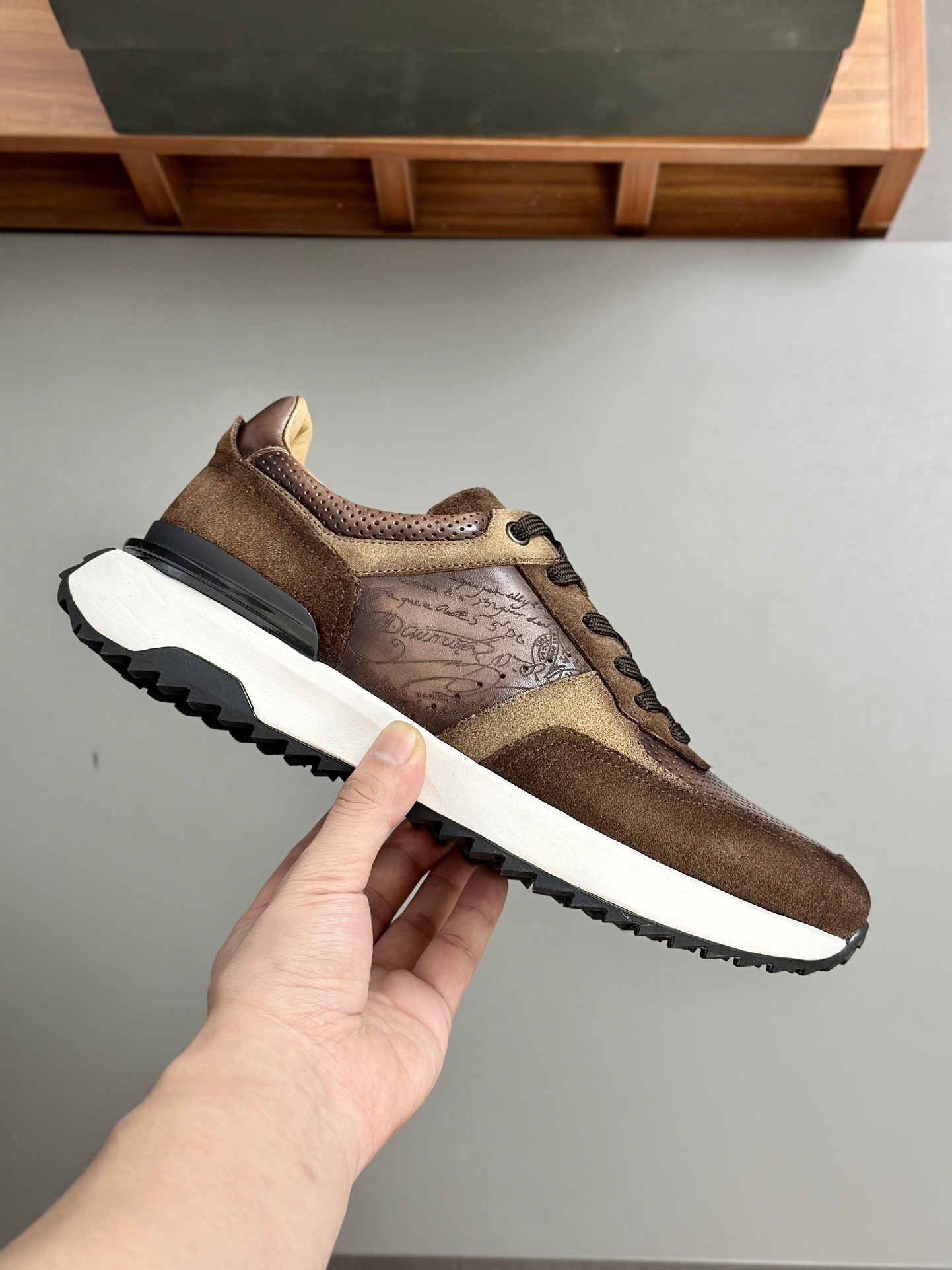 Berlut* Berlut* zapatos casuales de gama alta de los hombres, el último lanzamiento oficial de la pi