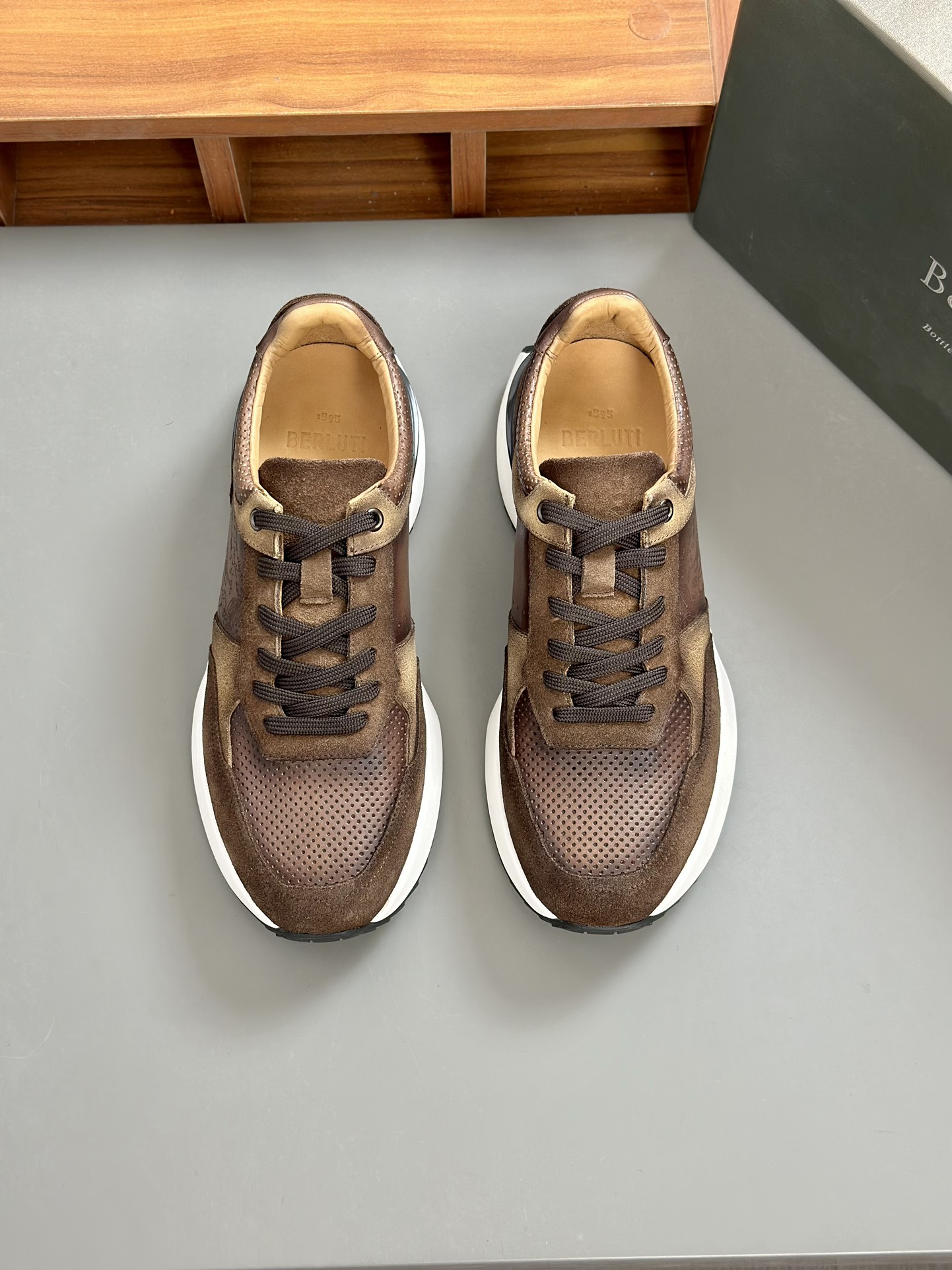 Berlut* Berlut* zapatos casuales de gama alta de los hombres, el último lanzamiento oficial de la pi
