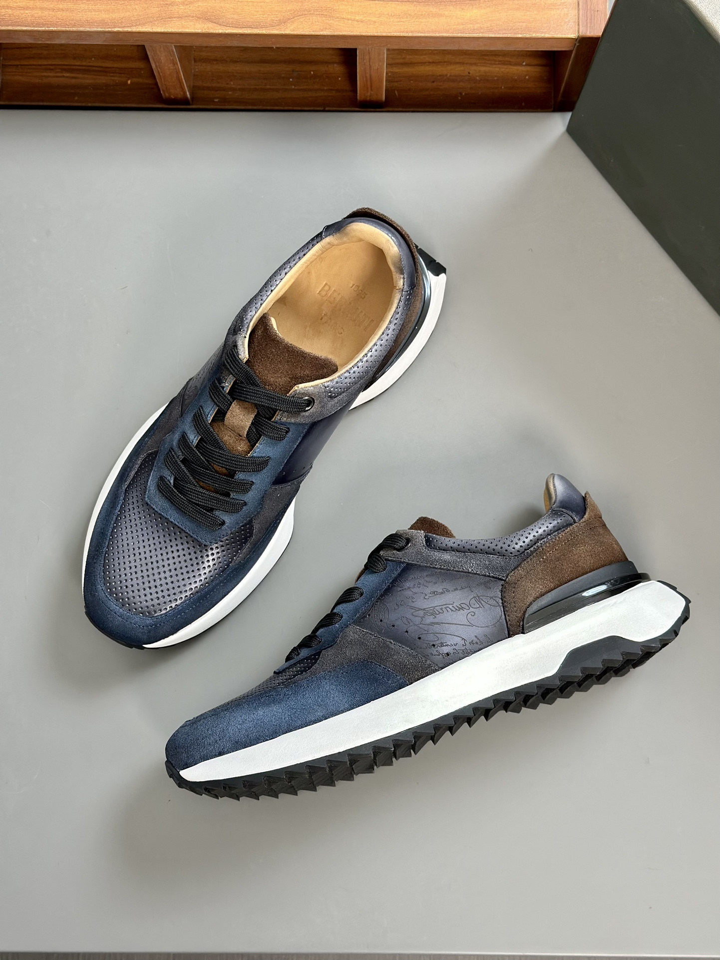 Berlut* Berlut* zapatos casuales de gama alta de los hombres, el último lanzamiento oficial de la pi