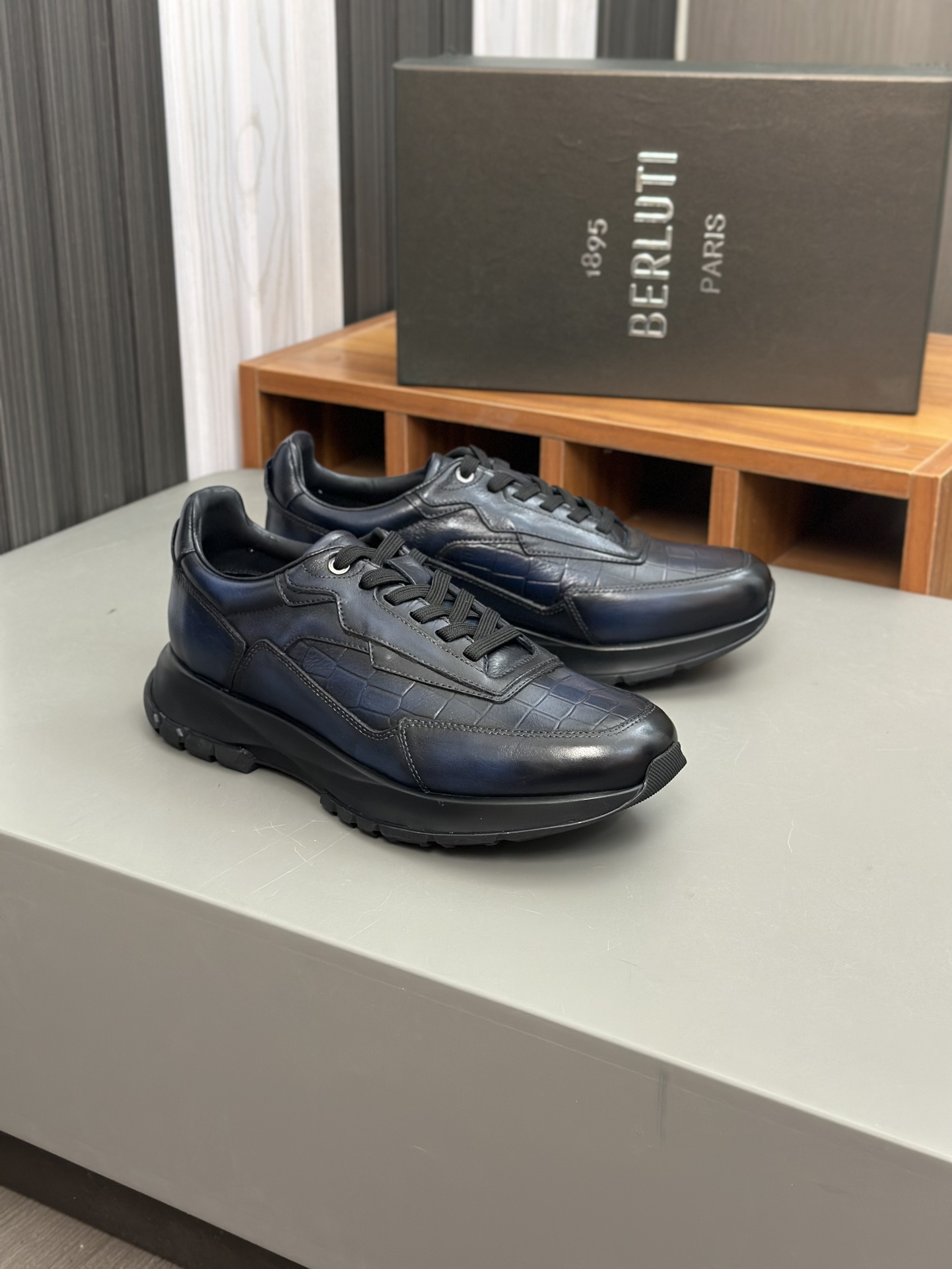 Berlut* Berlut* zapatos casuales de gama alta de los hombres, el último lanzamiento oficial de la pi