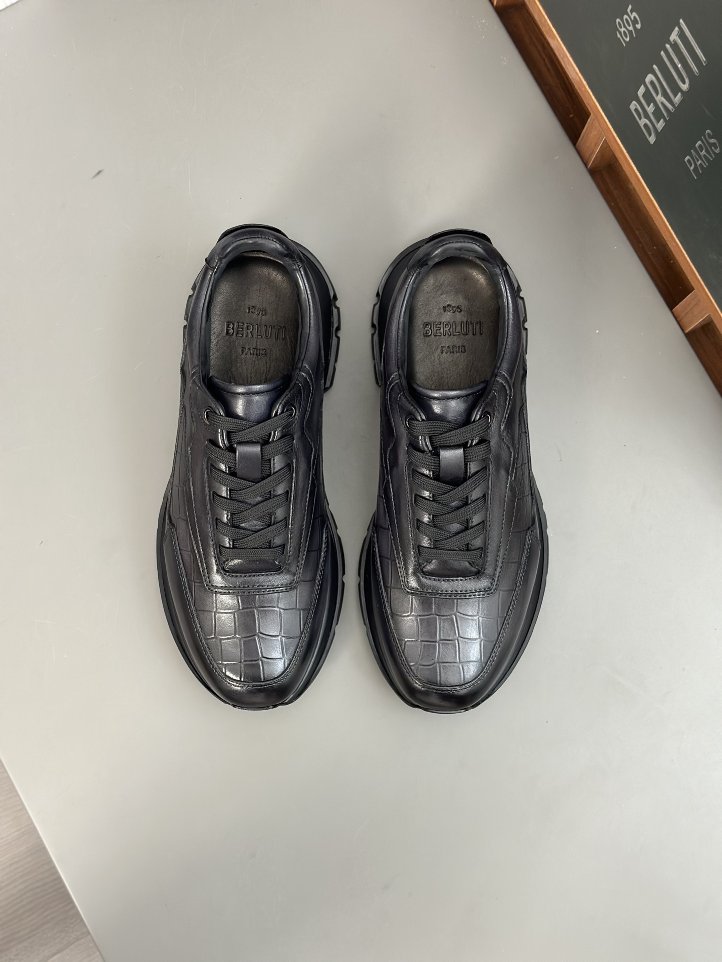 Berlut* Berlut* zapatos casuales de gama alta de los hombres, el último lanzamiento oficial de la pi