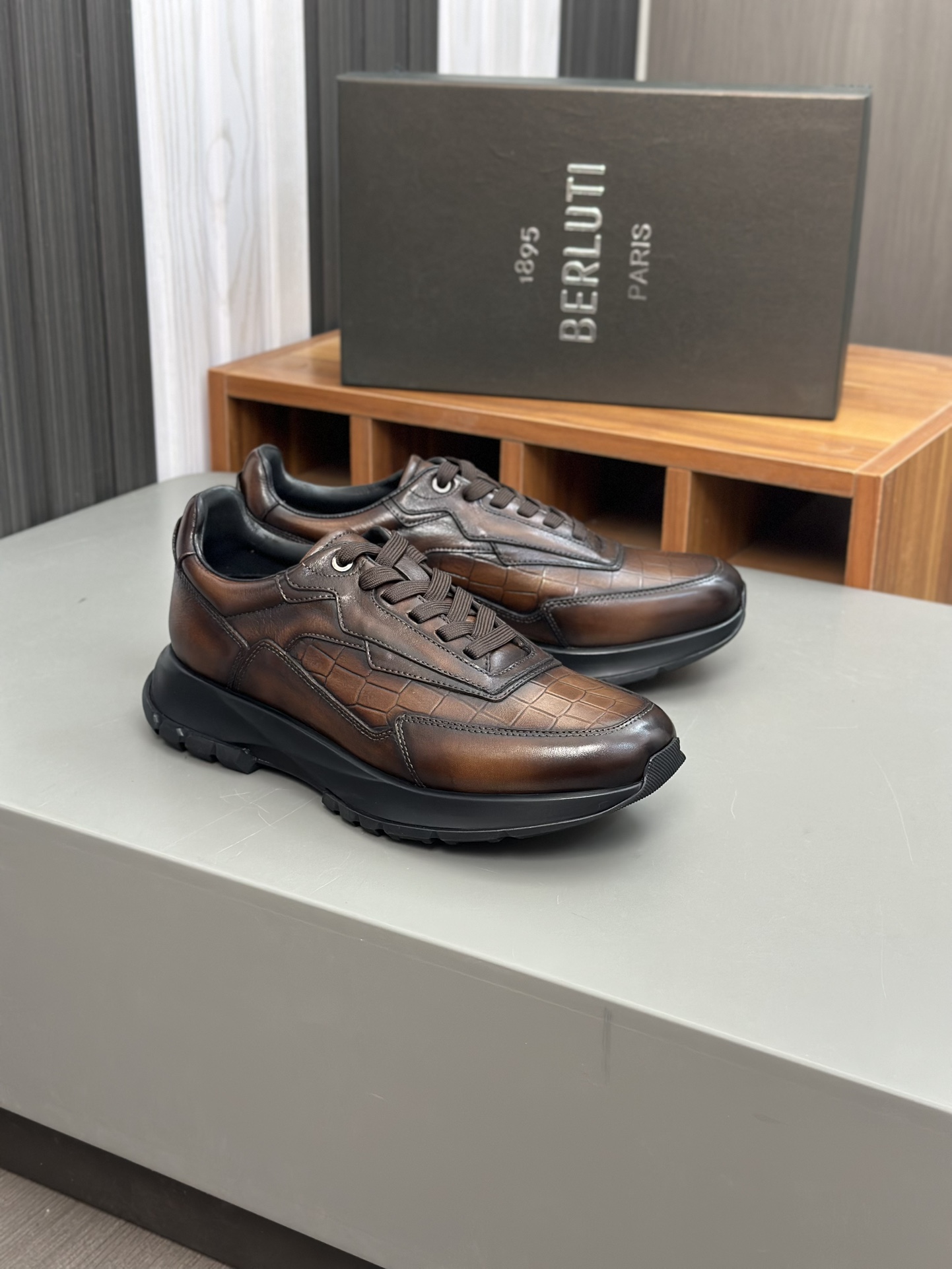 Berlut* Berlut* zapatos casuales de gama alta de los hombres, el último lanzamiento oficial de la pi