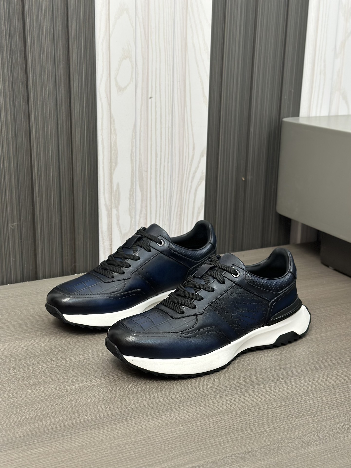 Berlut* Berlut* zapatos casuales de gama alta de los hombres, el último lanzamiento oficial de la pi