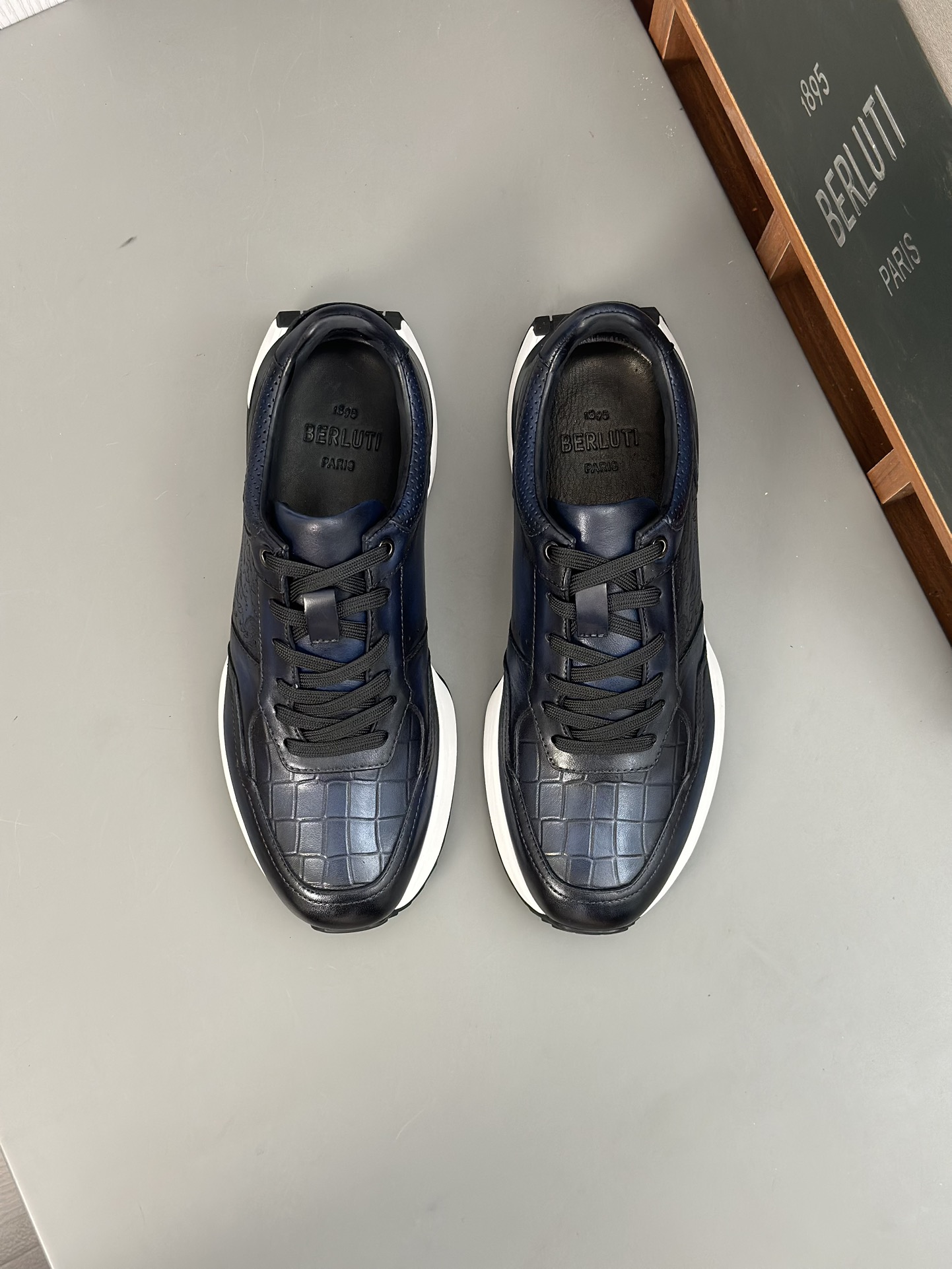 Berlut* Berlut* zapatos casuales de gama alta de los hombres, el último lanzamiento oficial de la pi
