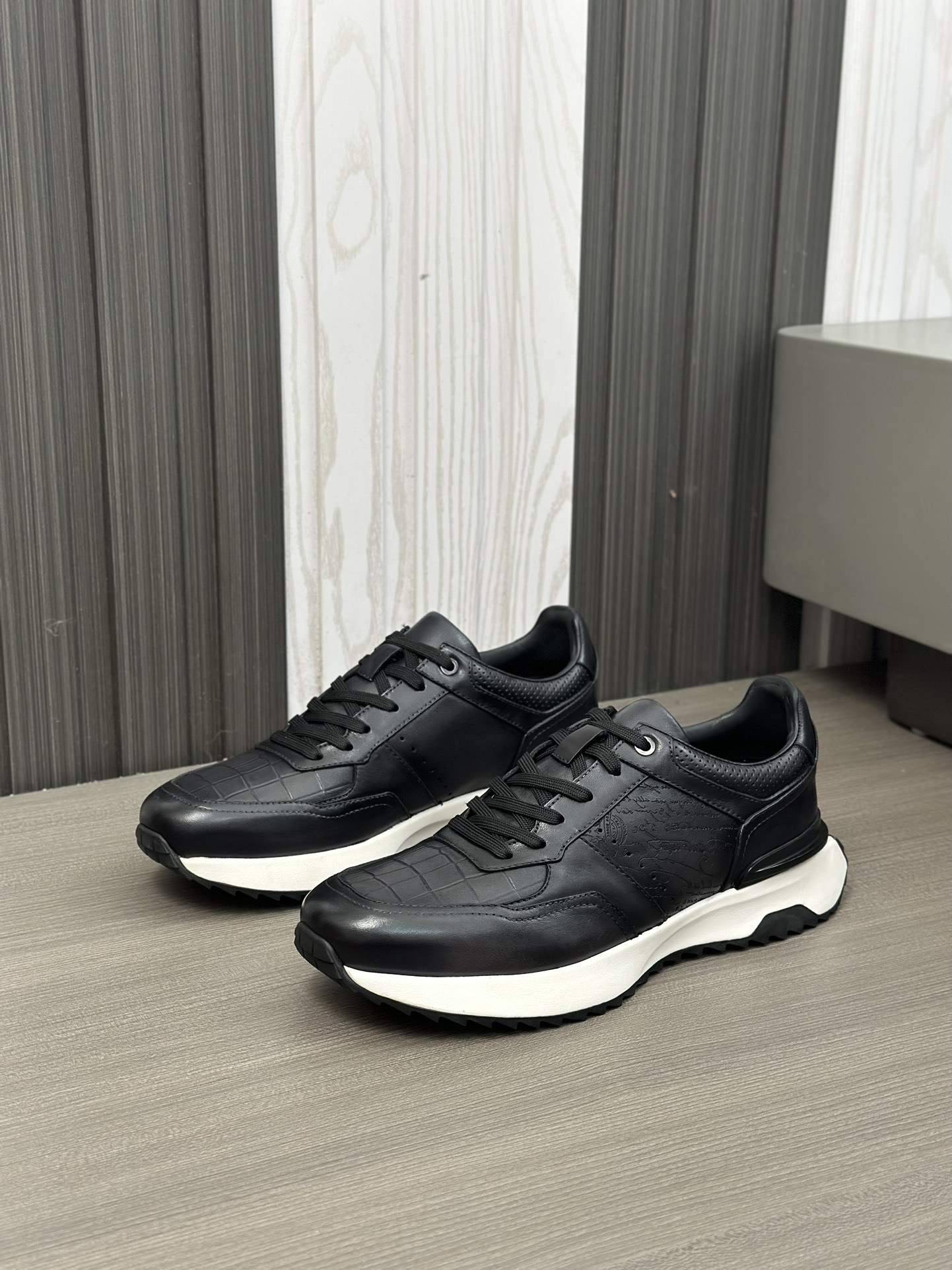 Berlut* Berlut* zapatos casuales de gama alta de los hombres, el último lanzamiento oficial de la pi