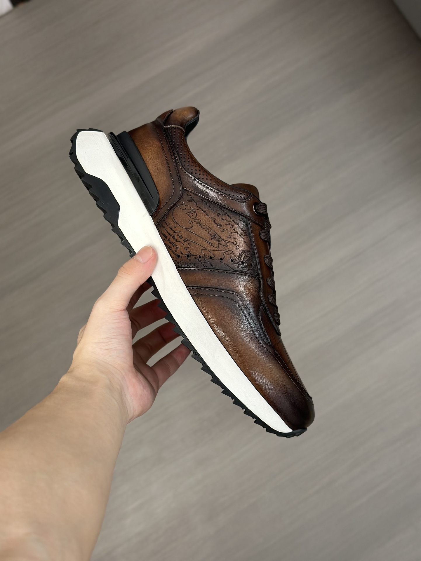 Berlut* Berlut* zapatos casuales de gama alta de los hombres, el último lanzamiento oficial de la pi