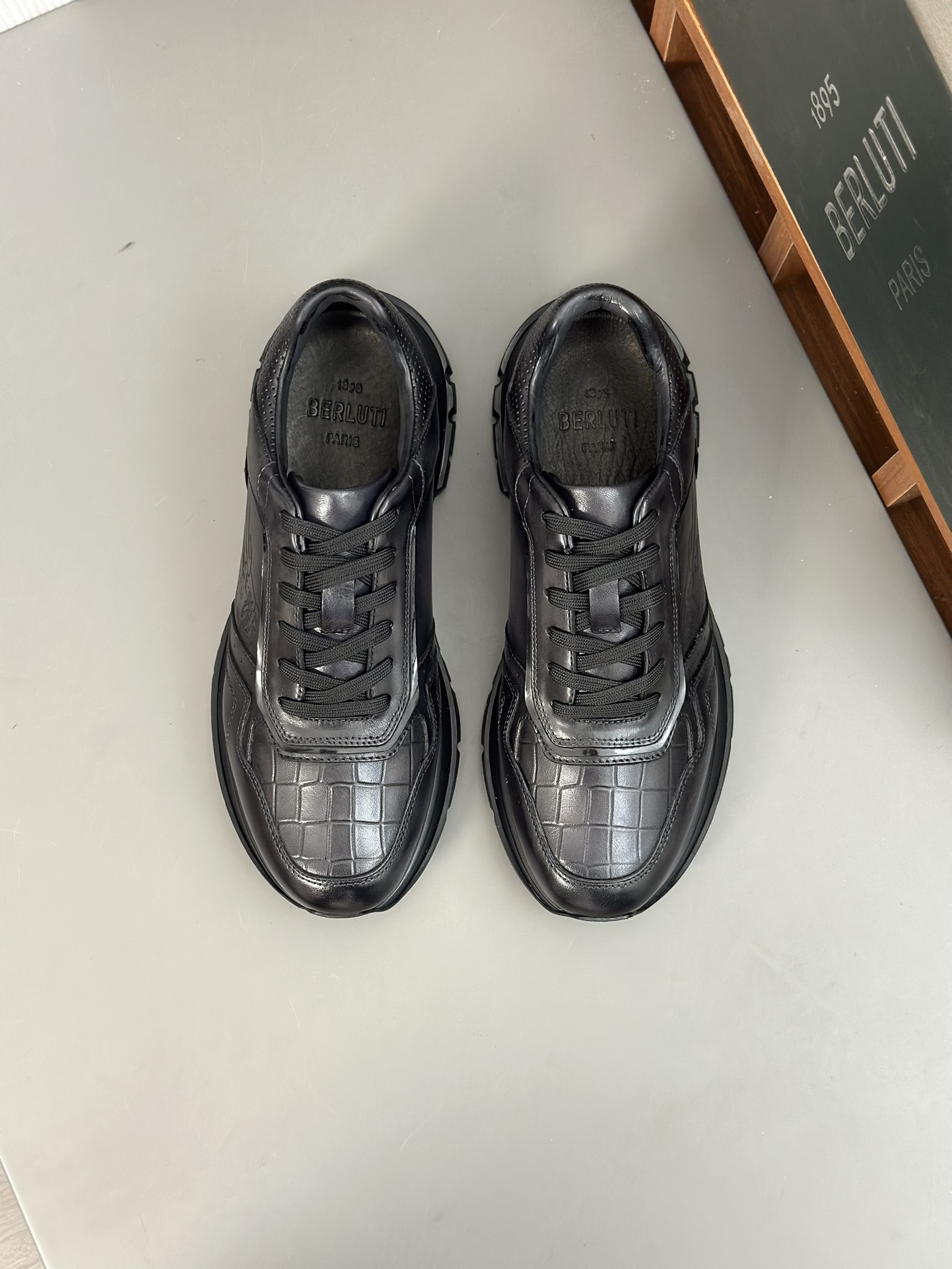 Berlut* Berlut* zapatos casuales de gama alta de los hombres, el último lanzamiento oficial de la pi