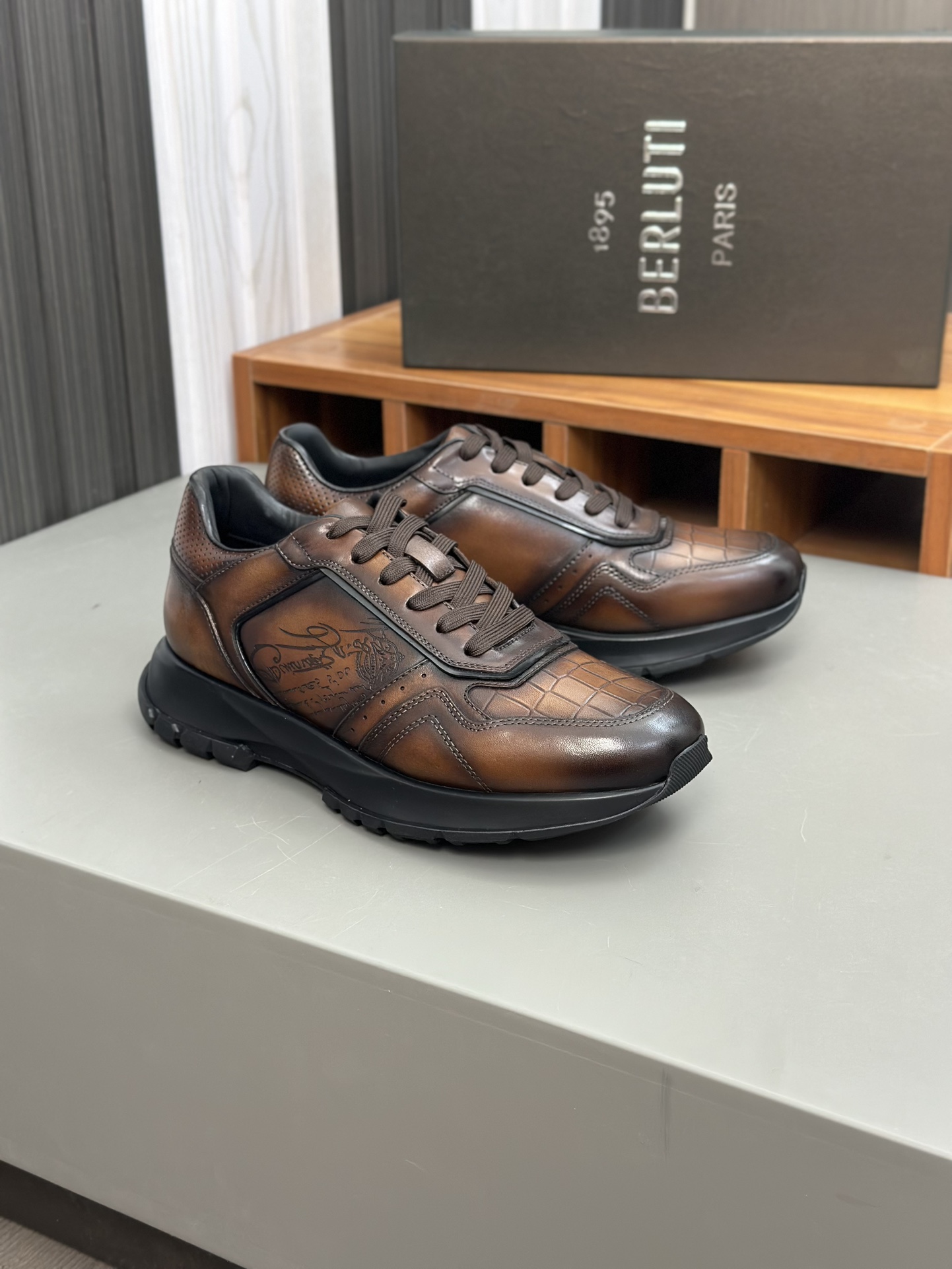 Berlut* Berlut* zapatos casuales de gama alta de los hombres, el último lanzamiento oficial de la pi
