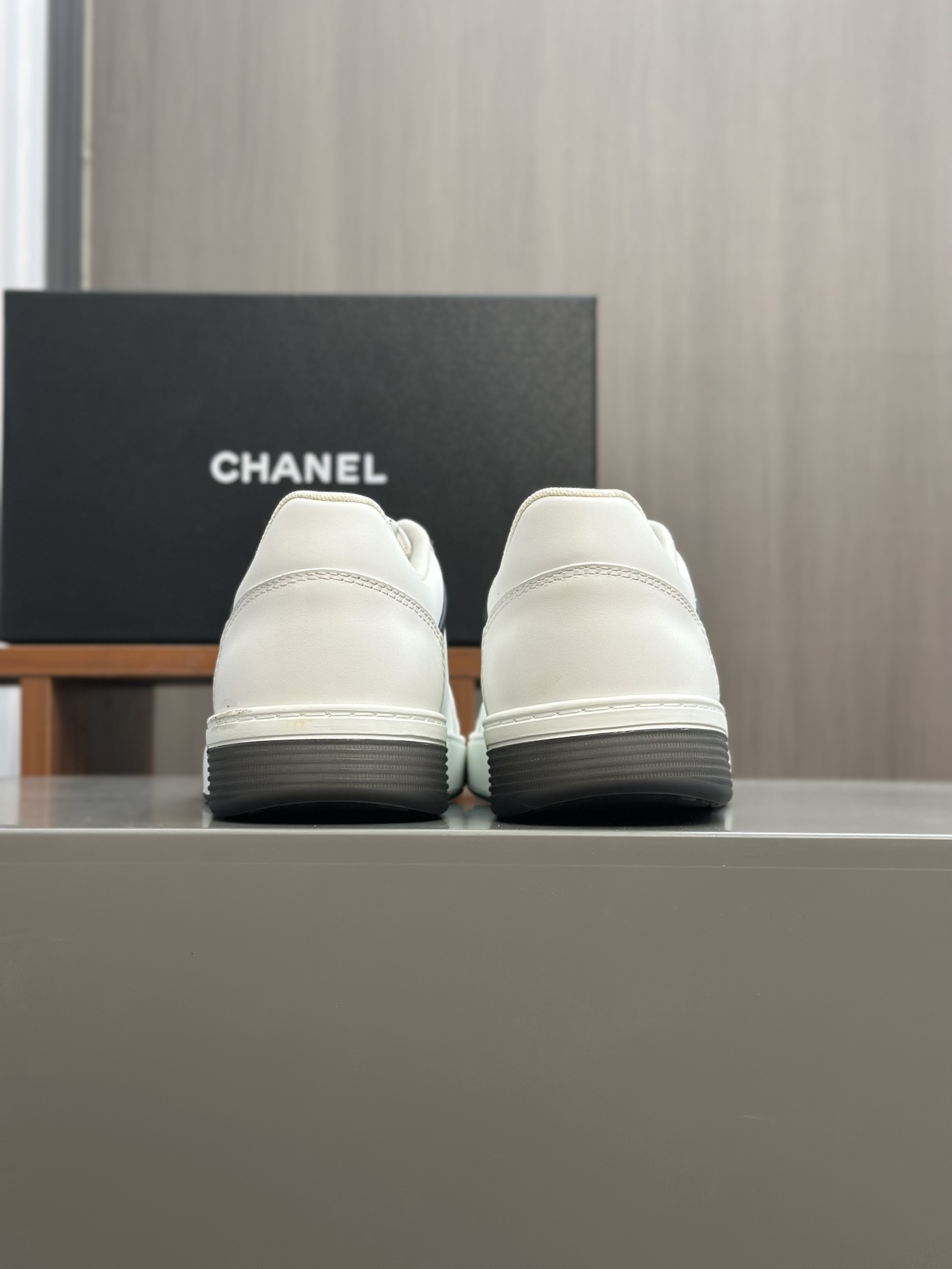 [CHANEL] Chanel P380 - Calidad de gama alta Original único - Superior: cuero de becerro de seda, per