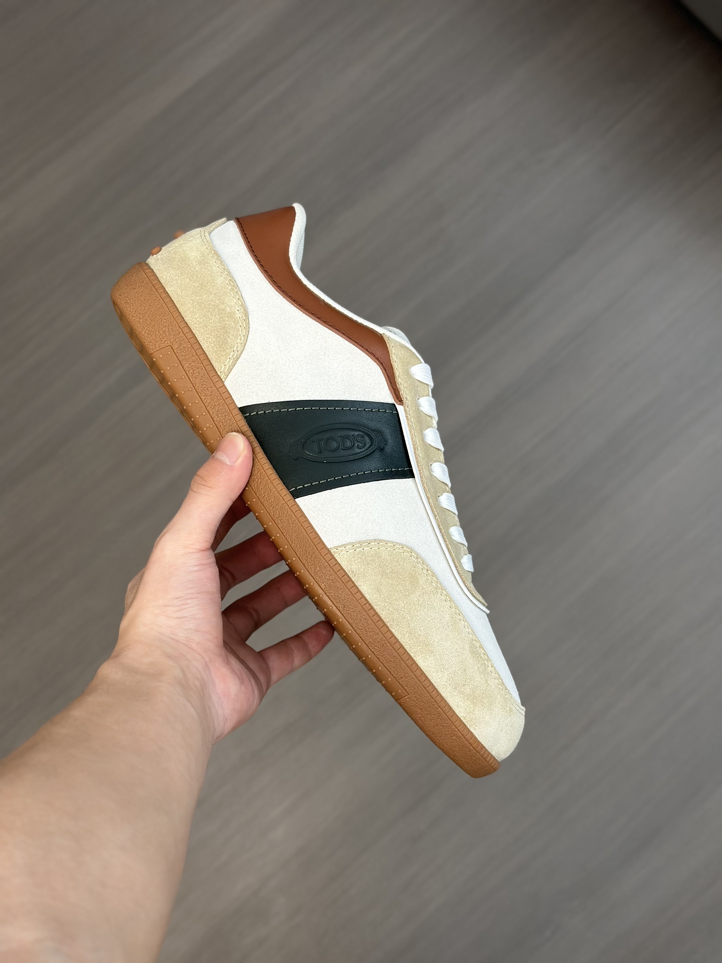 TODS No_ Code Fabric Spell Leather SneakersMaterial: Tejido/Piel de vacaSuela: Goma Bean SoleColor: 