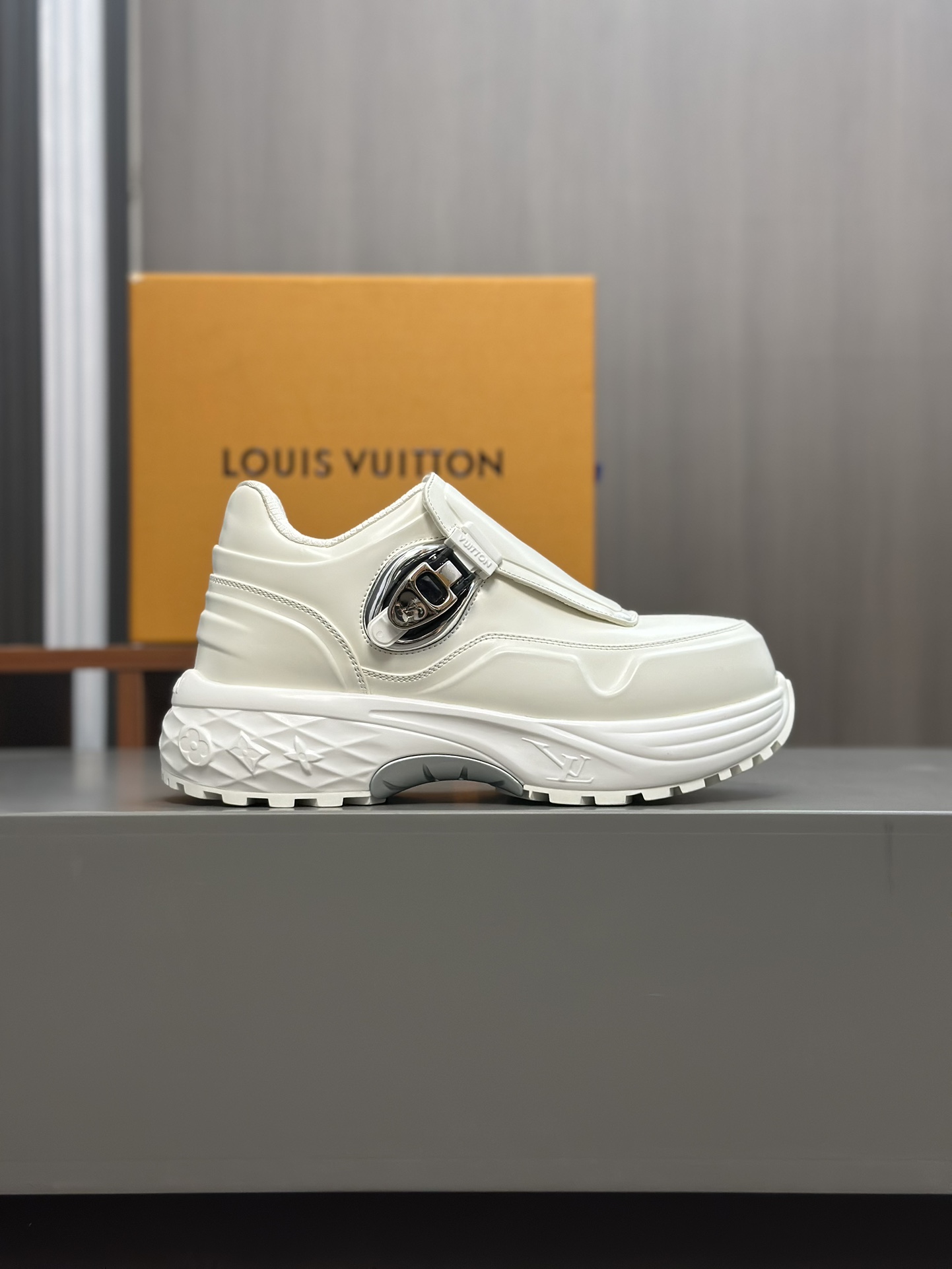 Versión superior LV-Louis Vuitton - Nuevas zapatillas casual, ¡réplica original de desarrollo 1:1! M