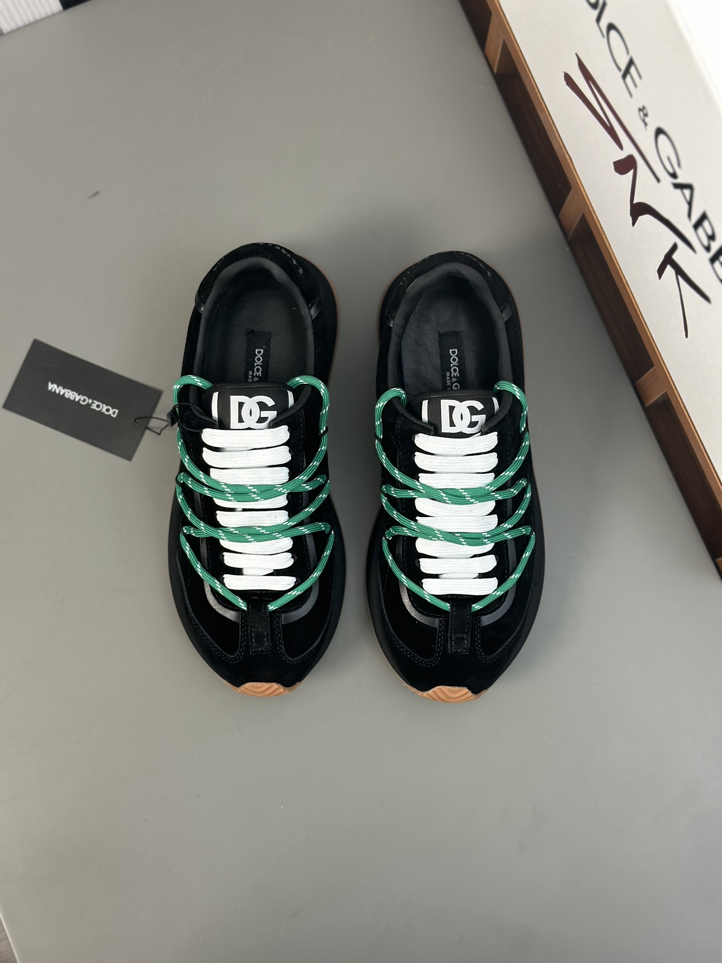 Nuevo producto--Dolce&Gabbana--DG de gama alta de los hombres de los deportes-zapatos casuales. Top 