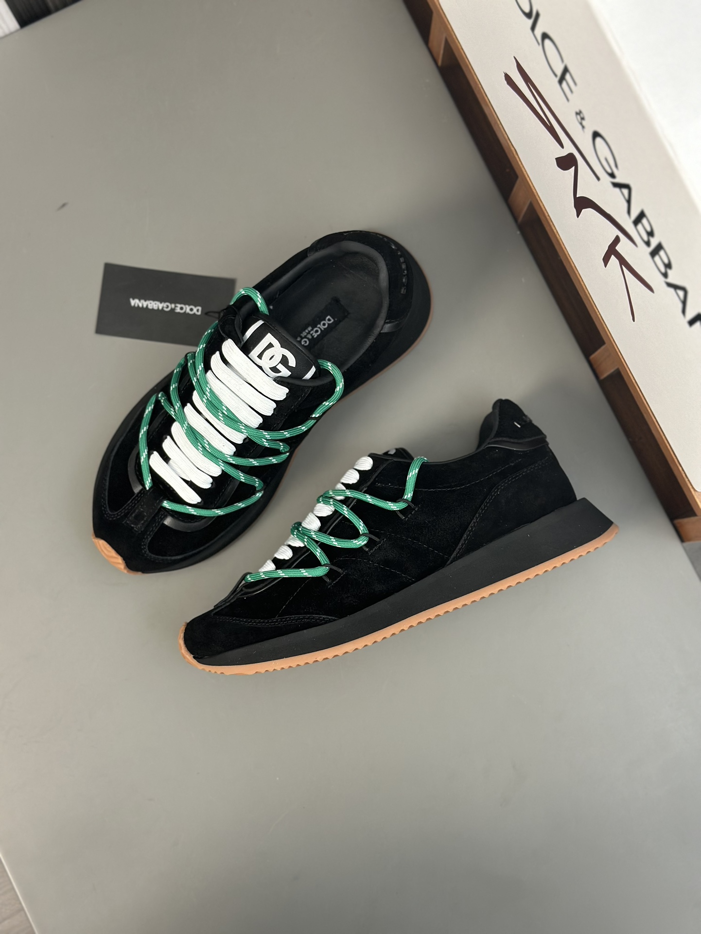 Nuevo producto--Dolce&Gabbana--DG de gama alta de los hombres de los deportes-zapatos casuales. Top 