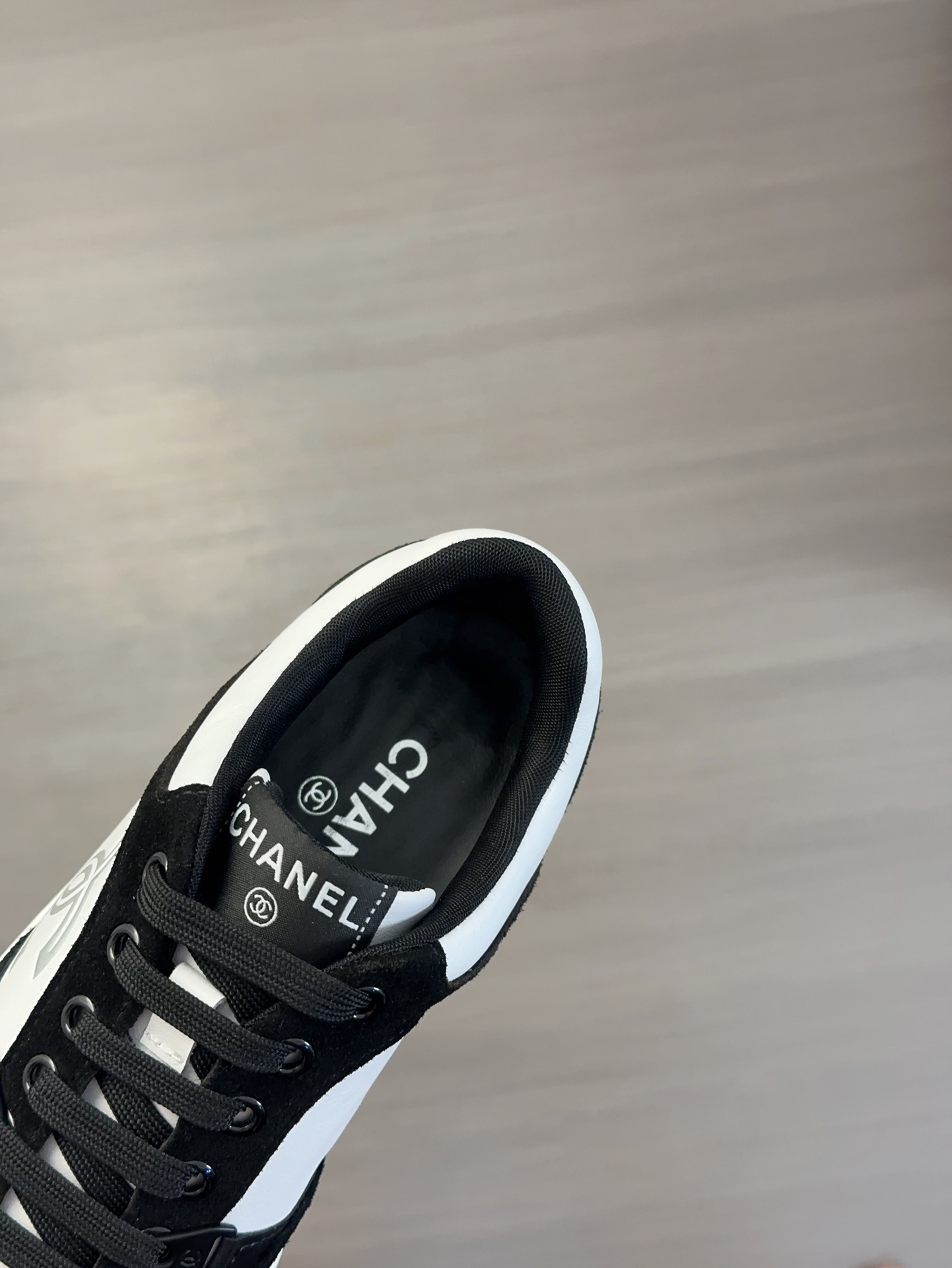 [CHANEL] Chanel P380 - Calidad de gama alta Original único - Superior: cuero de becerro de seda, per
