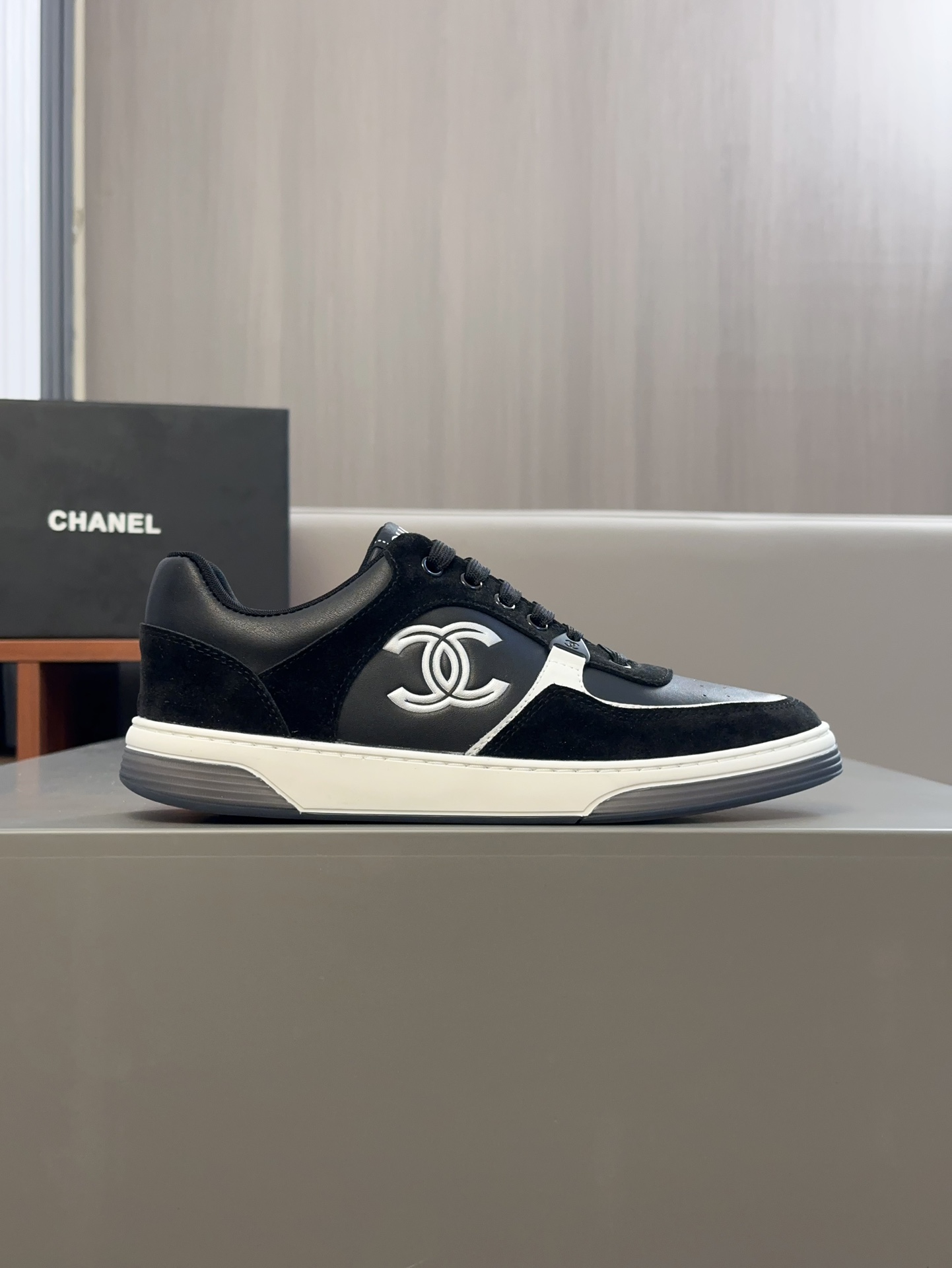 [CHANEL] Chanel P380 - Calidad de gama alta Original único - Superior: cuero de becerro de seda, per