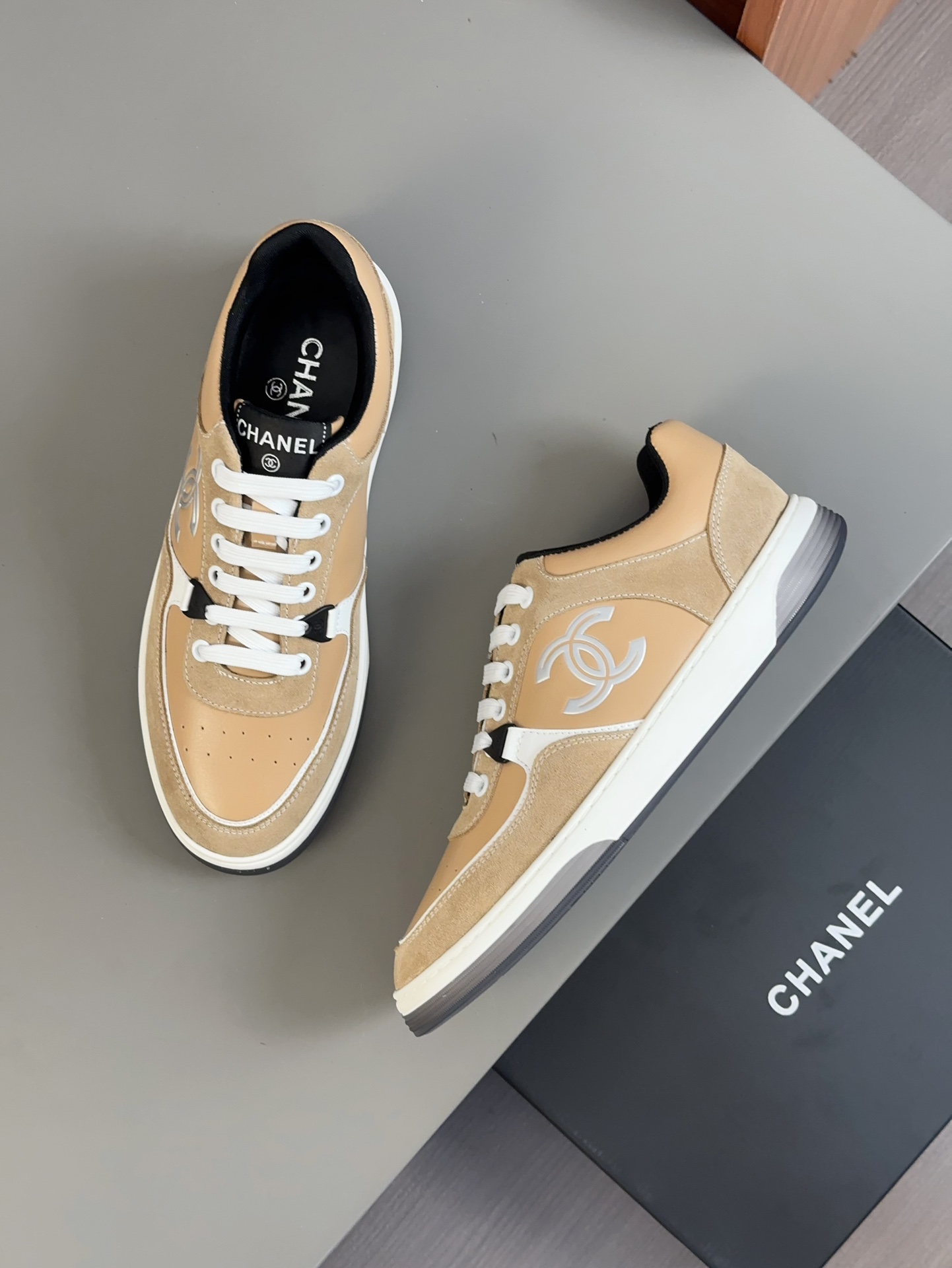 [CHANEL] Chanel P380 - Calidad de gama alta Original único - Superior: cuero de becerro de seda, per