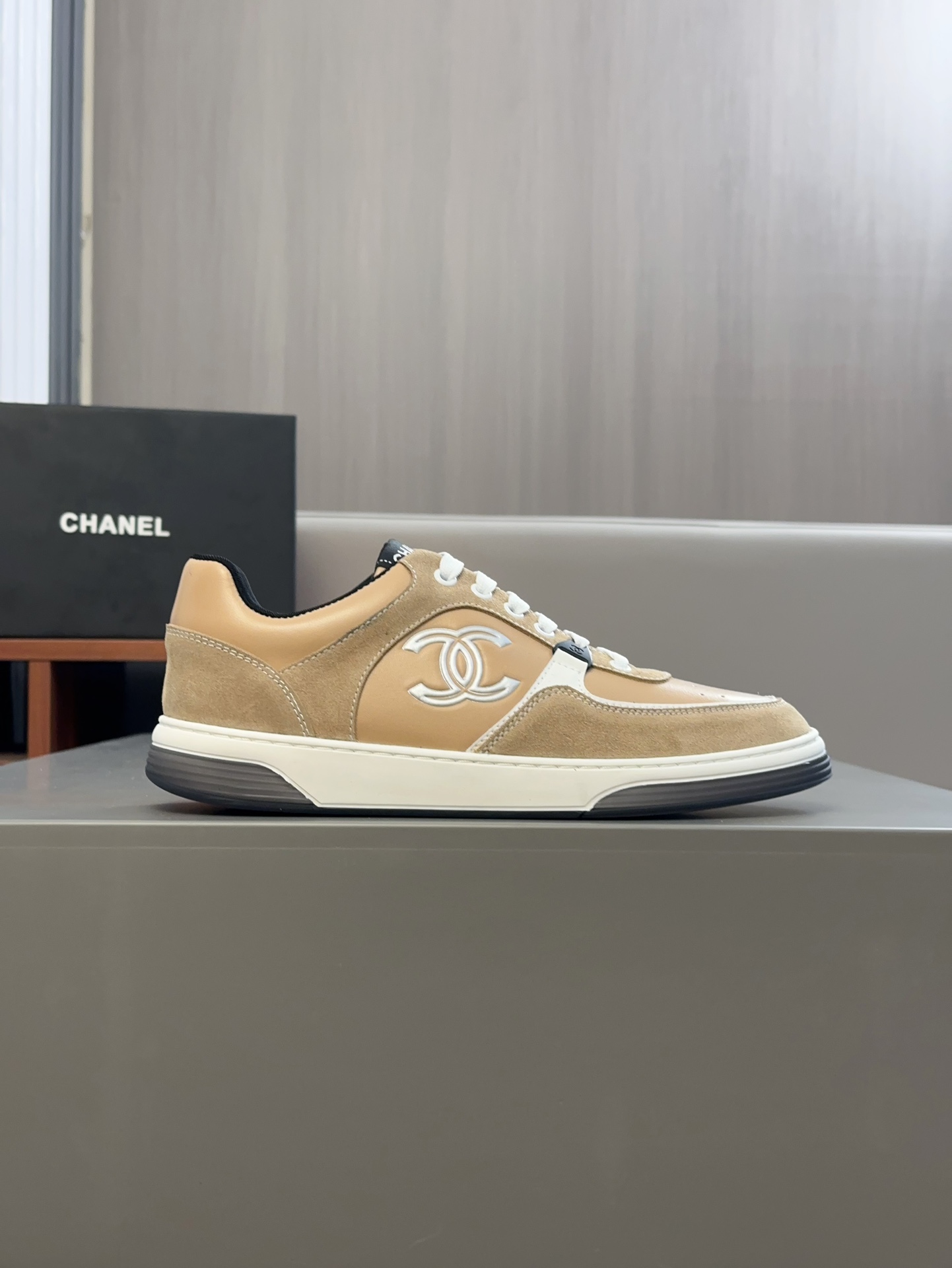 [CHANEL] Chanel P380 - Calidad de gama alta Original único - Superior: cuero de becerro de seda, per