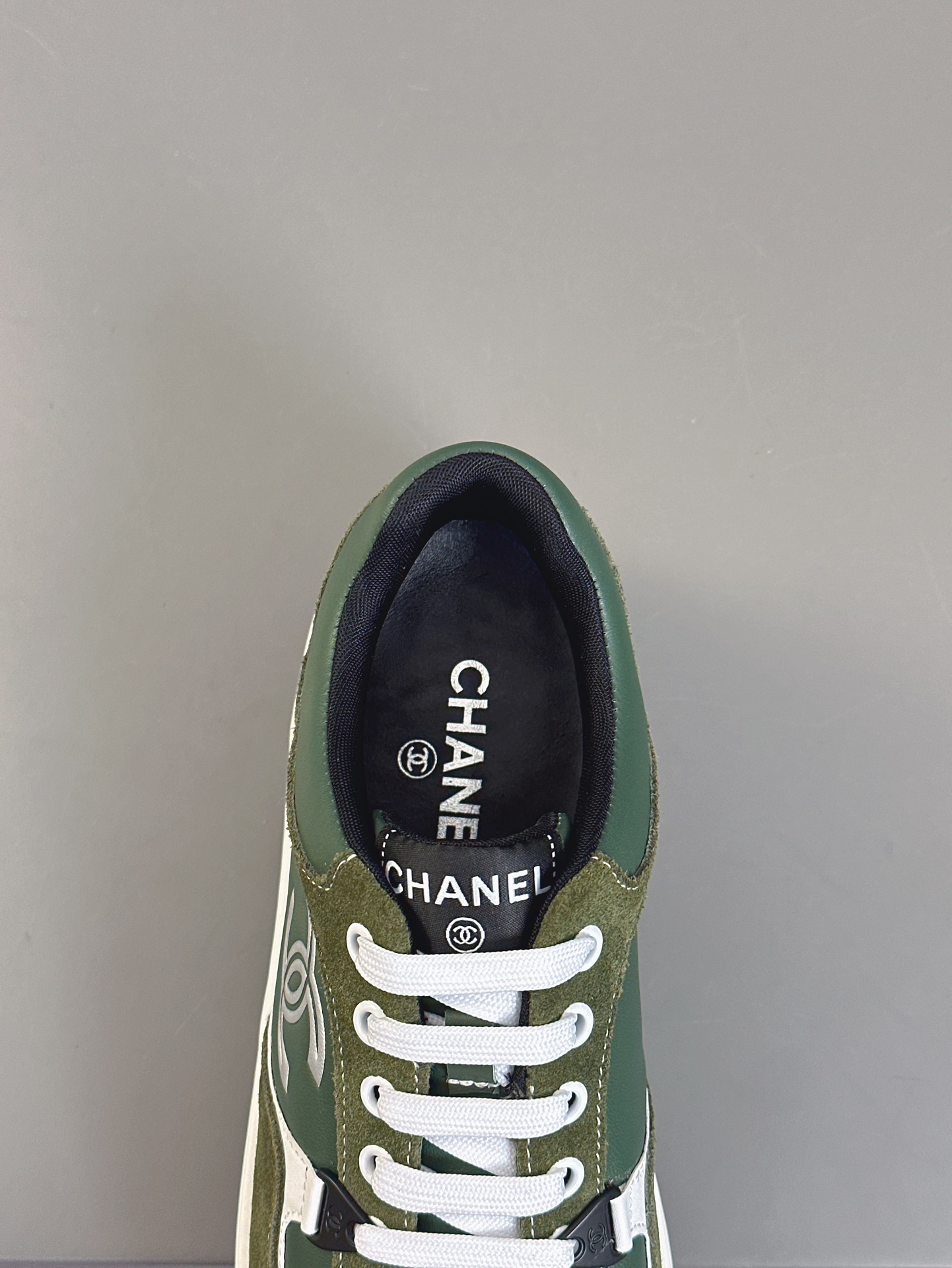 [CHANEL] Chanel P380 - Calidad de gama alta Original único - Superior: cuero de becerro de seda, per