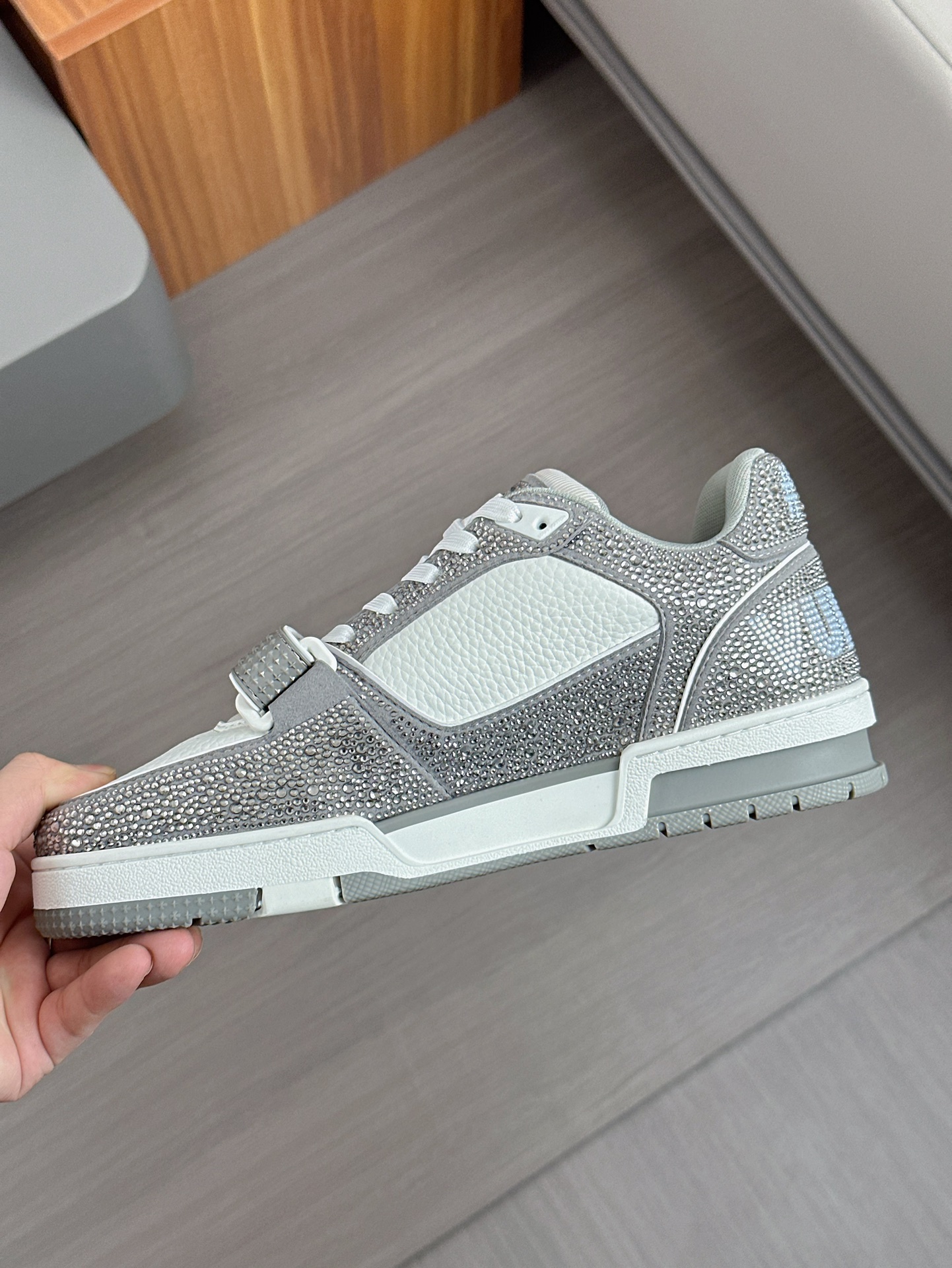 --Nuevos Productos--2024FW-LV TRAINER ¡diamantes calientes llenos de estrellas zapatillas retro! El 