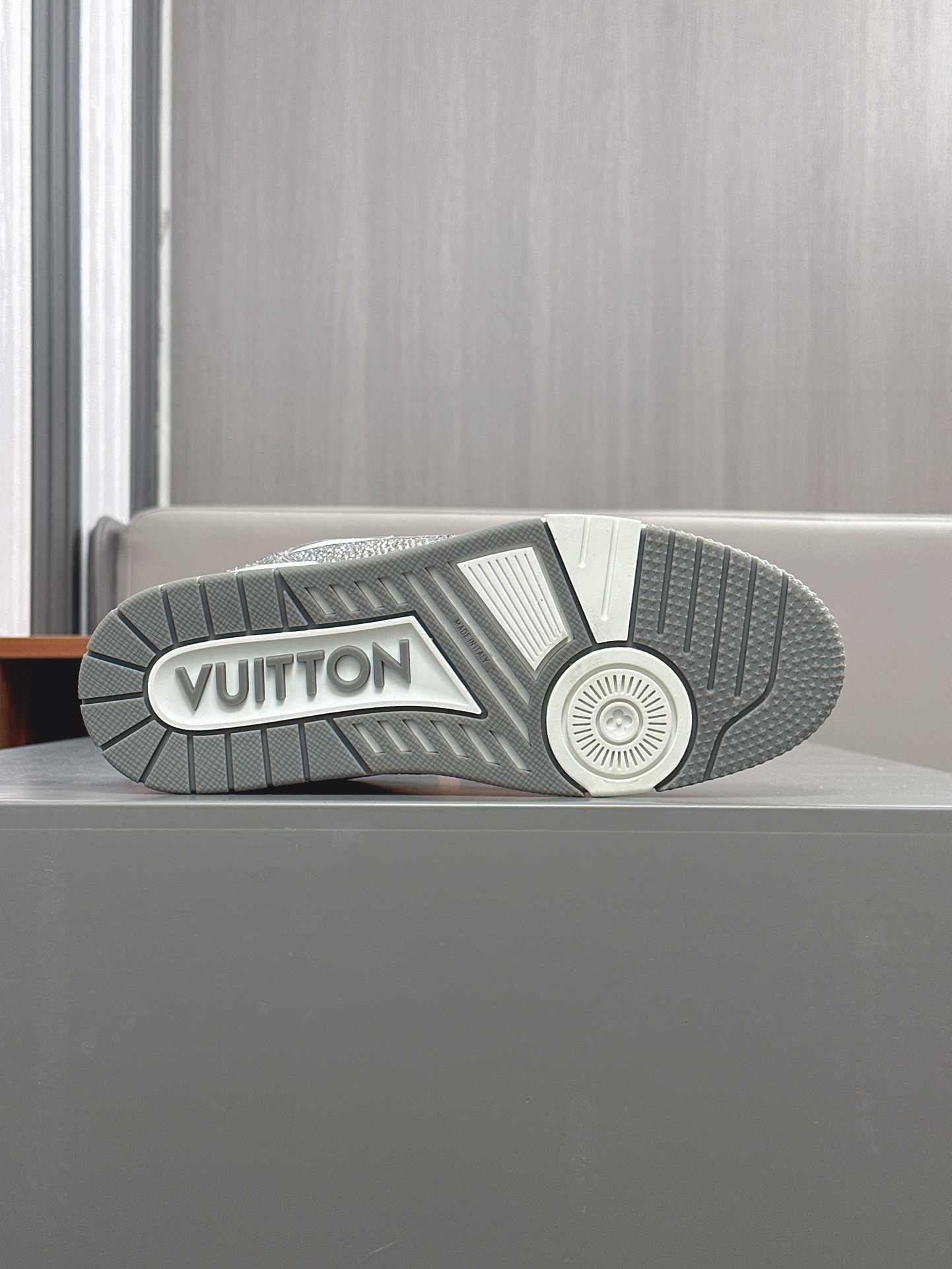 --Nuevos Productos--2024FW-LV TRAINER ¡diamantes calientes llenos de estrellas zapatillas retro! El 