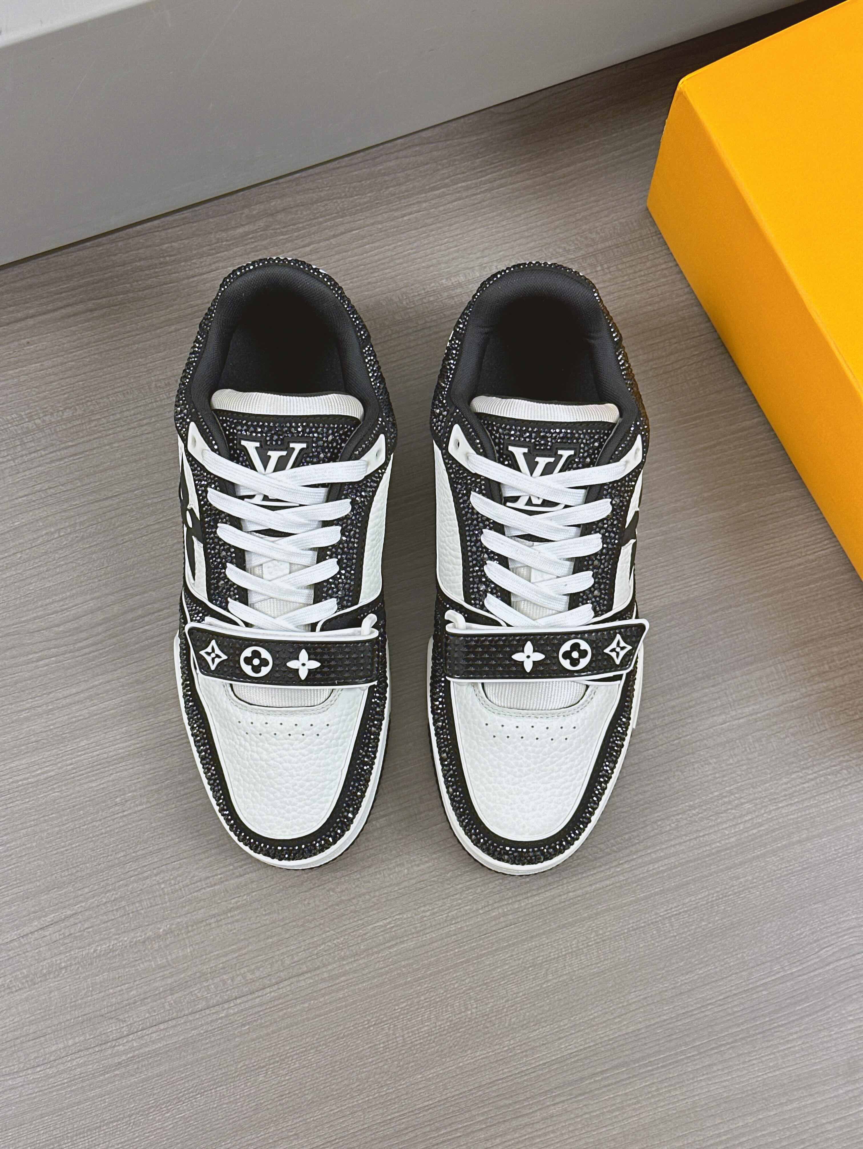 --Nuevos Productos--2024FW-LV TRAINER ¡diamantes calientes llenos de estrellas zapatillas retro! El 