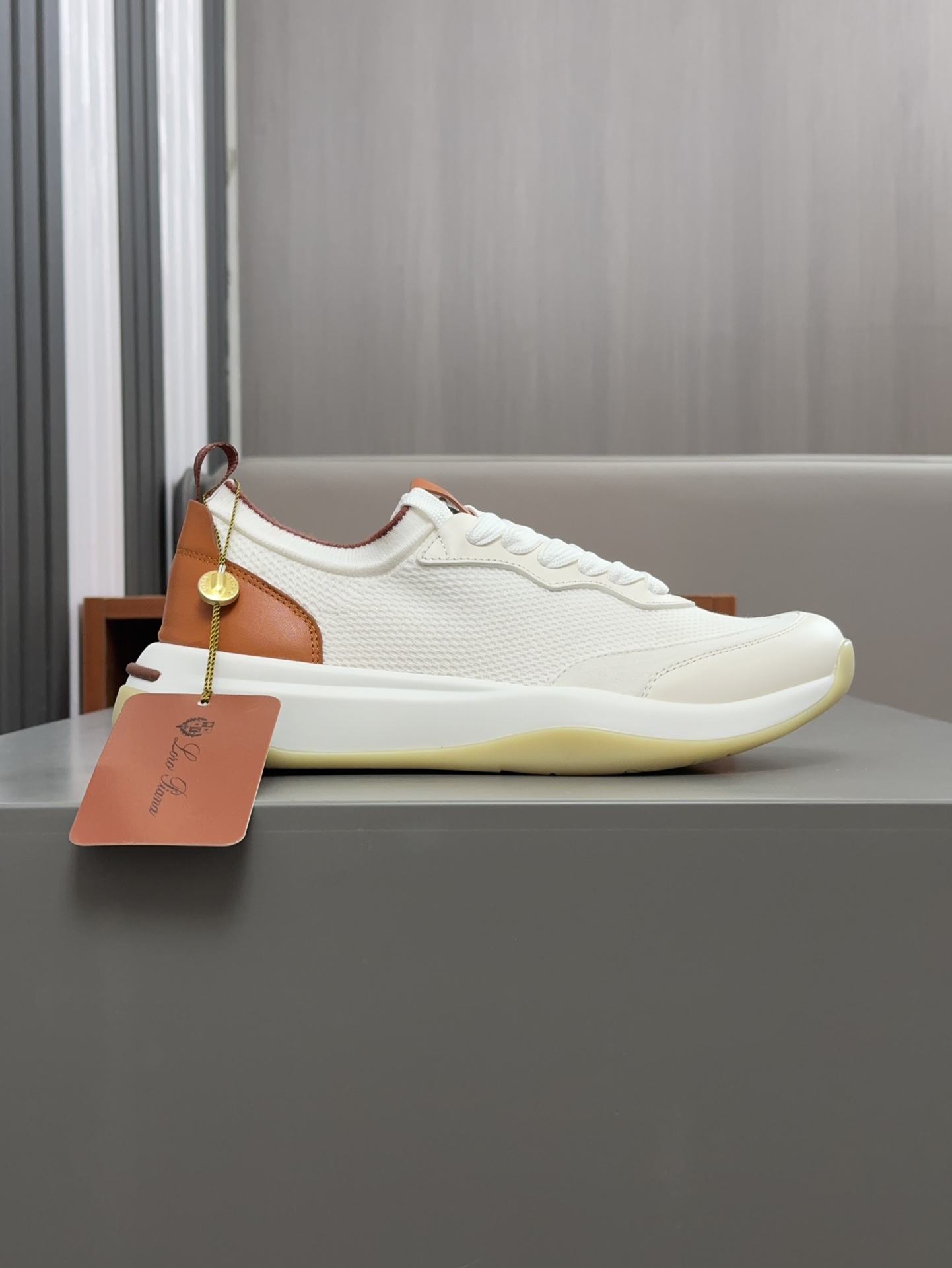 340LoroPiana LP Walk Wish Men's SneakerEl icónico LP se redefine con una perspectiva moderna, presen