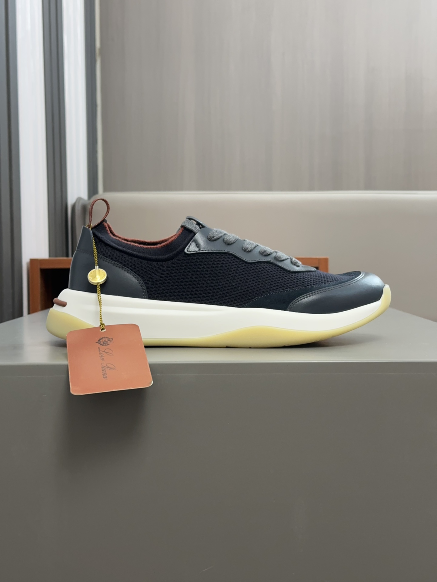 340LoroPiana LP Walk Wish Men's SneakerEl icónico LP se redefine con una perspectiva moderna, presen