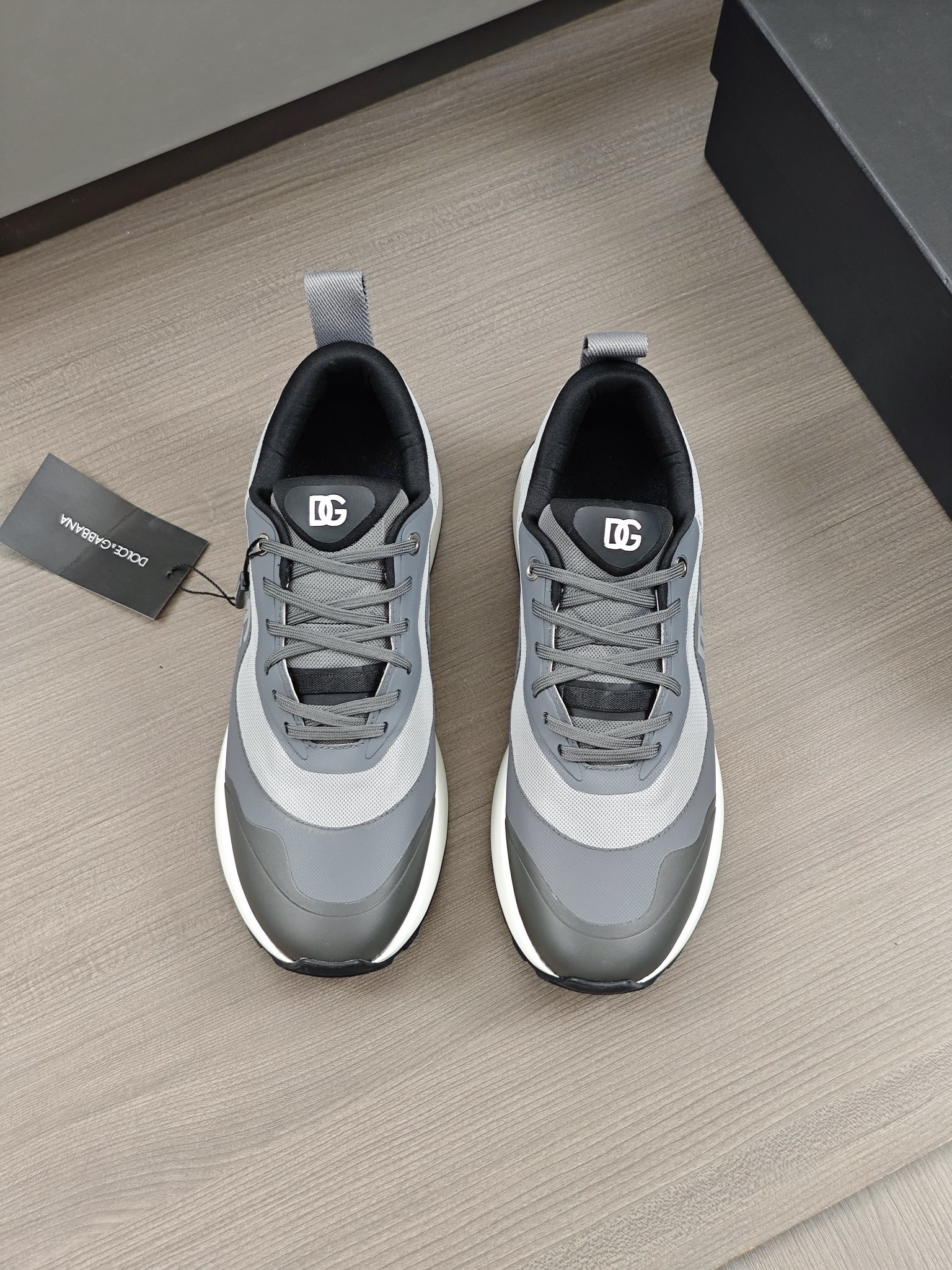 --Nuevo--Dolce&Gabbana--DG de gama alta de los hombres zapatos deportivo-casual. Mostrador superior 