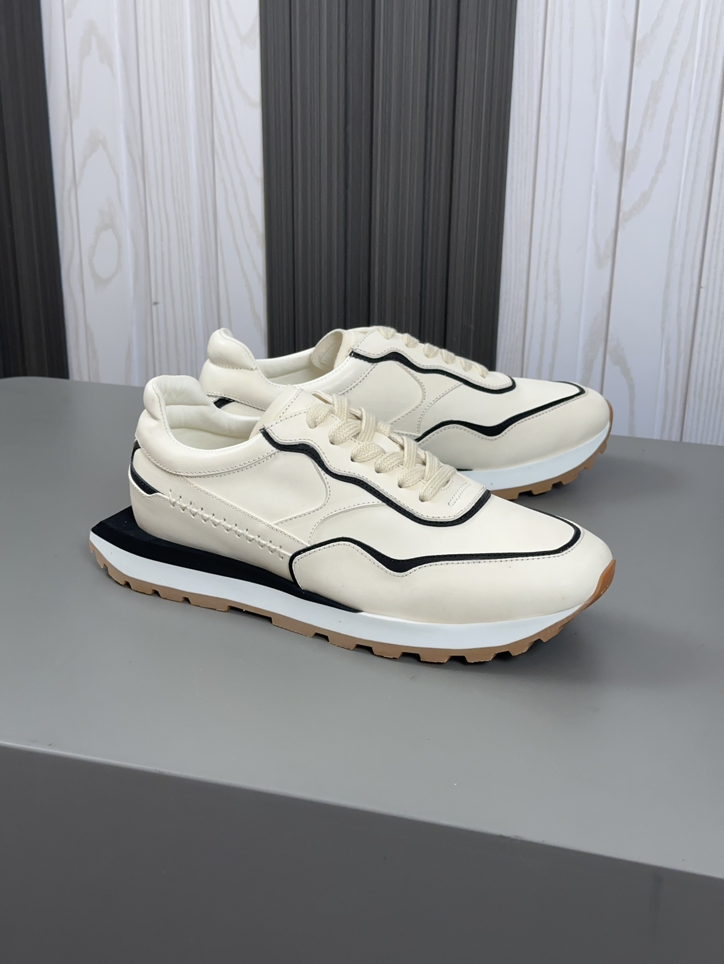 Berluti/Bruti zapatillas deportivas casuales de caña baja, la parte superior de esta versátil zapati