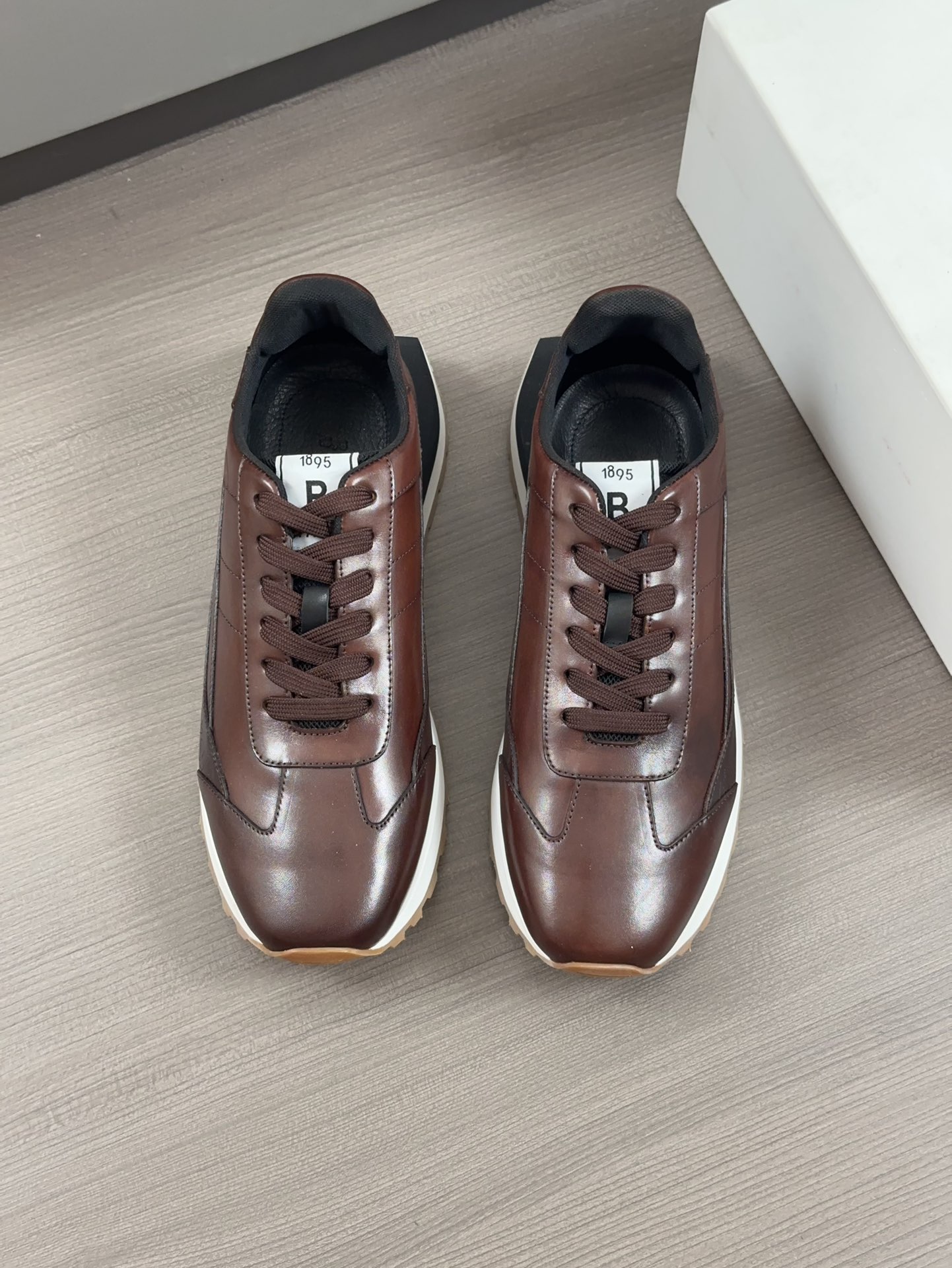 Berluti/Bruti zapatillas deportivas casuales de caña baja, la parte superior de esta versátil zapati