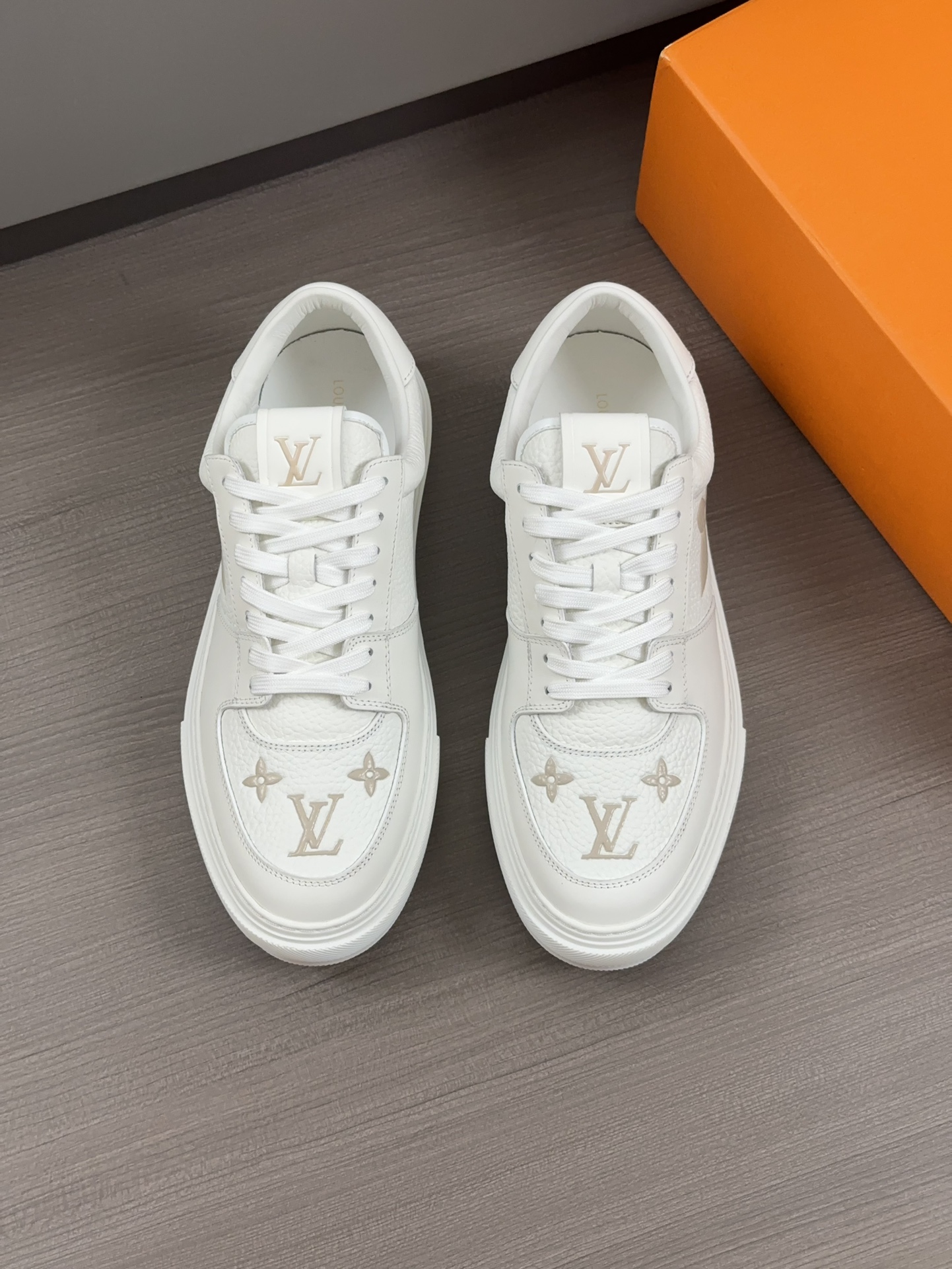 Diseñador de moda
 Louis Vuitton Zapatos Zapatillas deportivas Hombres Piel vaca Cuero Caucho Casual