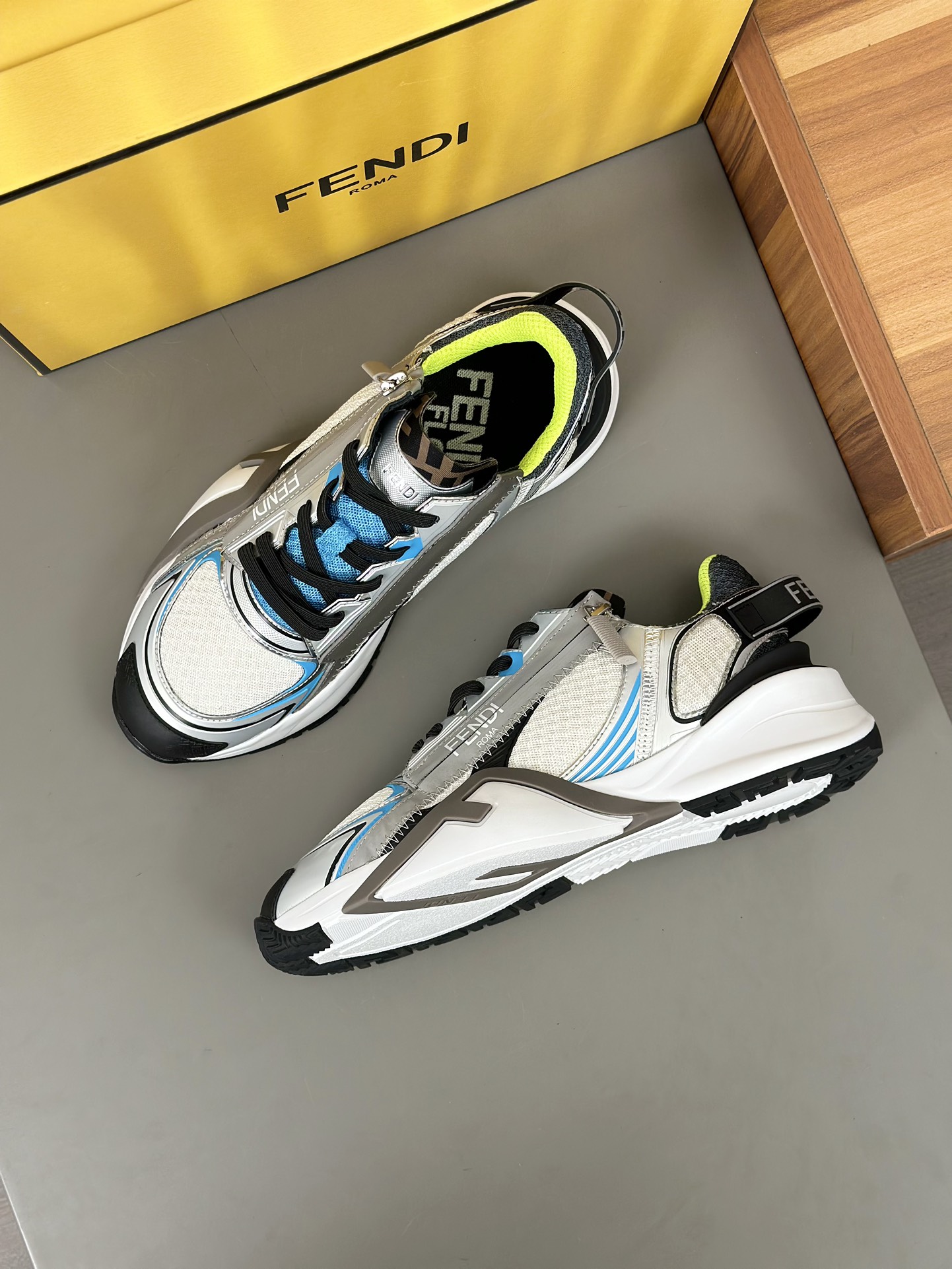 FEND* - Fendi. Zapatillas deportivas casuales Fendi Flow de hombre con tiras elásticas, cremallera l