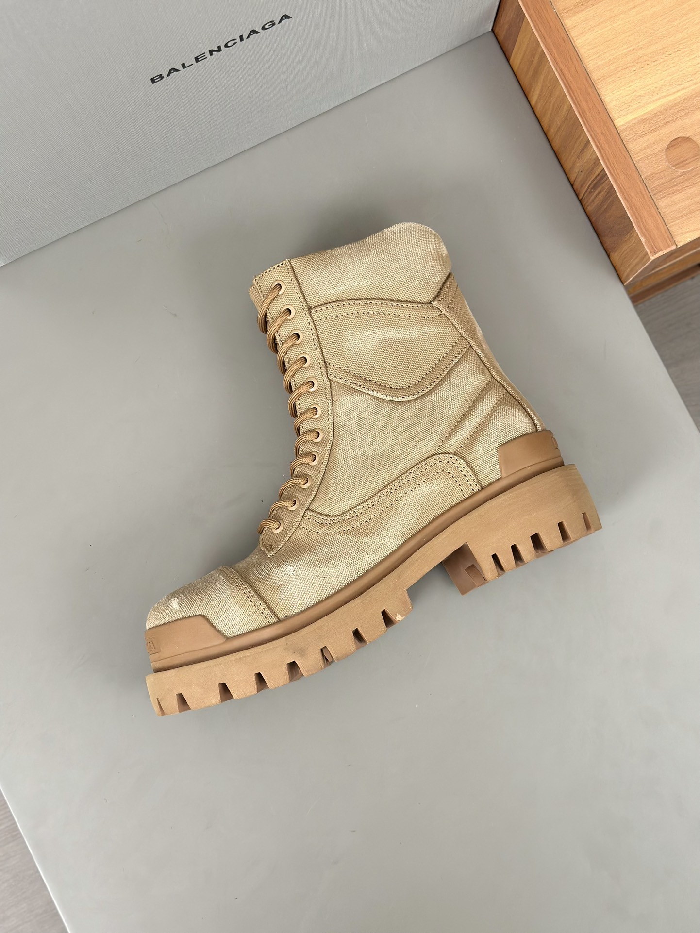 Factory Parisienne - Botas Martin Vintage 𝗕𝗔𝗔𝗟𝗘𝗡𝗖𝗜 Versión puramente original de las Botas M