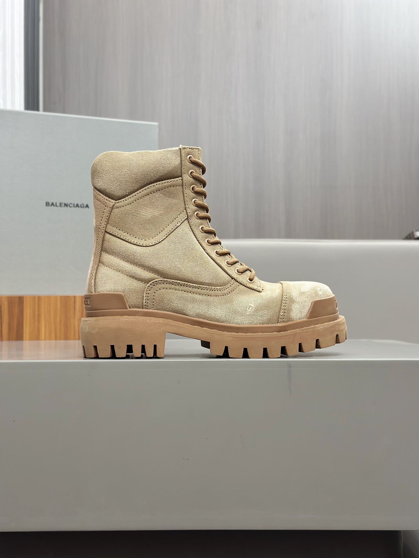 Factory Parisienne - Botas Martin Vintage 𝗕𝗔𝗔𝗟𝗘𝗡𝗖𝗜 Versión puramente original de las Botas M