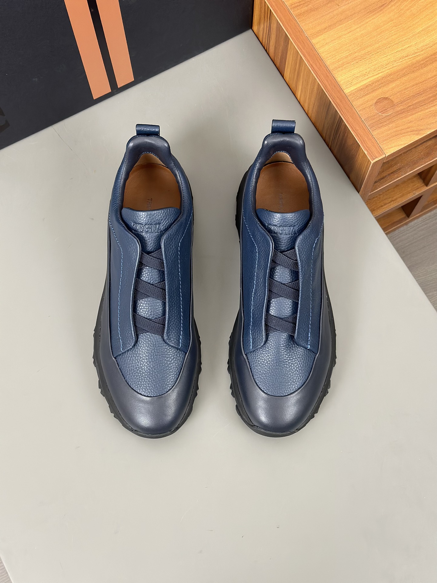 2024Nueva Serie ZEGNA Zegna Zapatos de los hombres de gamuza Triple StitchMonte zapatos casuales de 