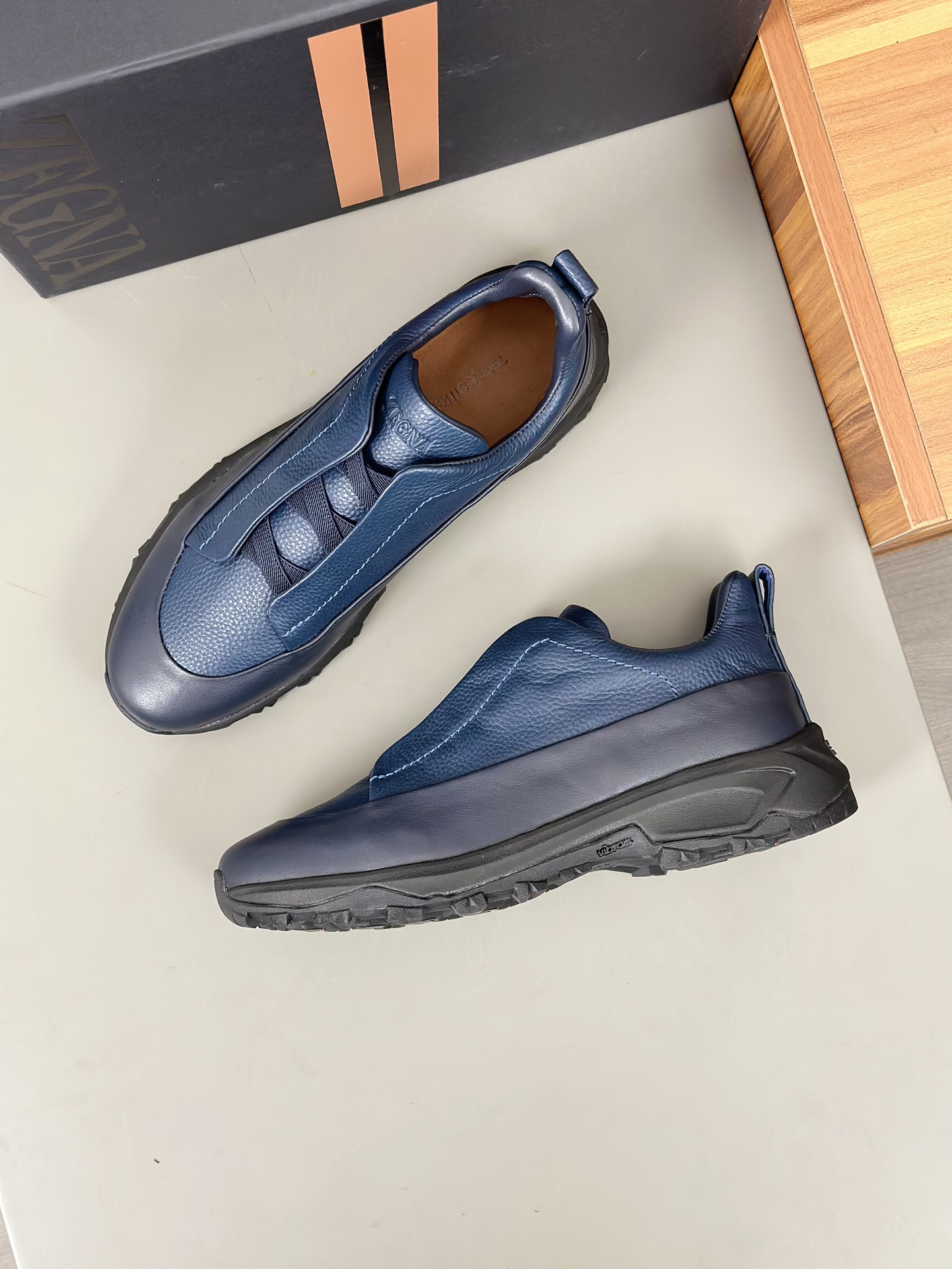 2024Nueva Serie ZEGNA Zegna Zapatos de los hombres de gamuza Triple StitchMonte zapatos casuales de 