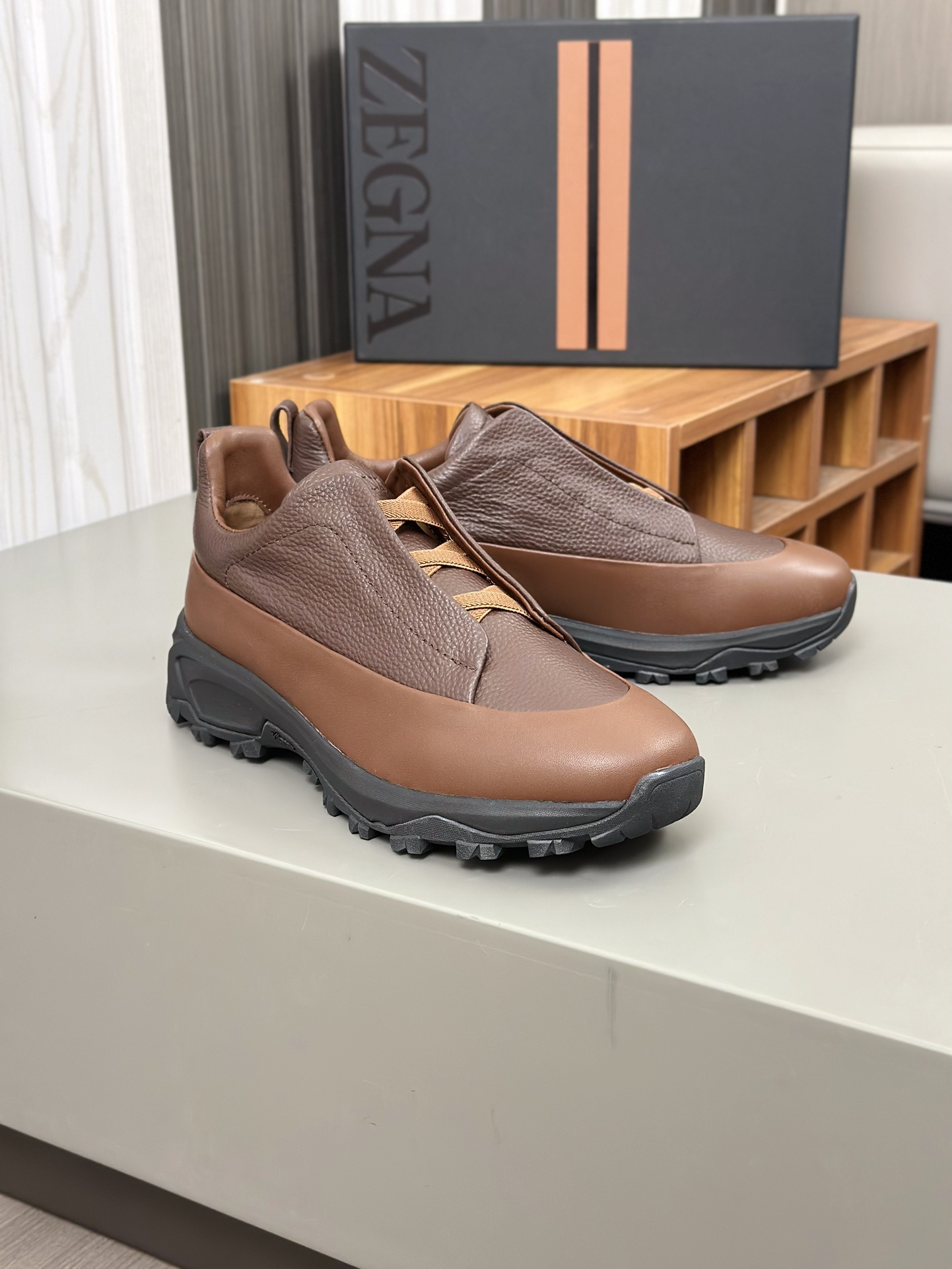 2024Nueva Serie ZEGNA Zegna Zapatos de los hombres de gamuza Triple StitchMonte zapatos casuales de 