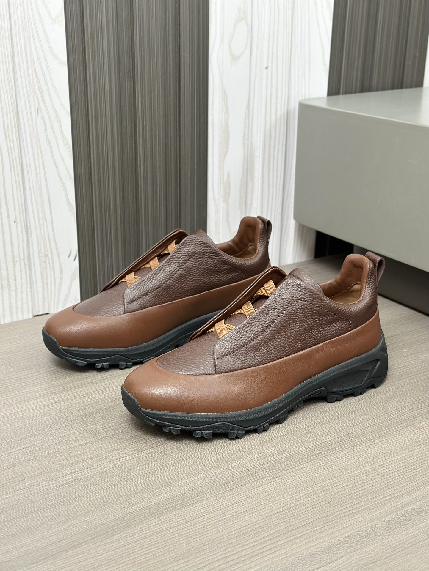 2024Nueva Serie ZEGNA Zegna Zapatos de los hombres de gamuza Triple StitchMonte zapatos casuales de 