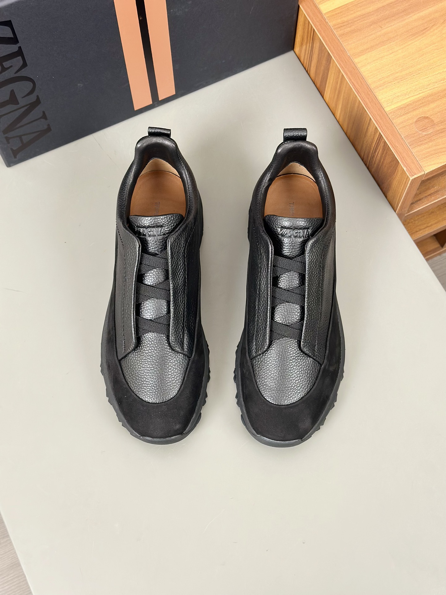 2024Nueva Serie ZEGNA Zegna Zapatos de los hombres de gamuza Triple StitchMonte zapatos casuales de 