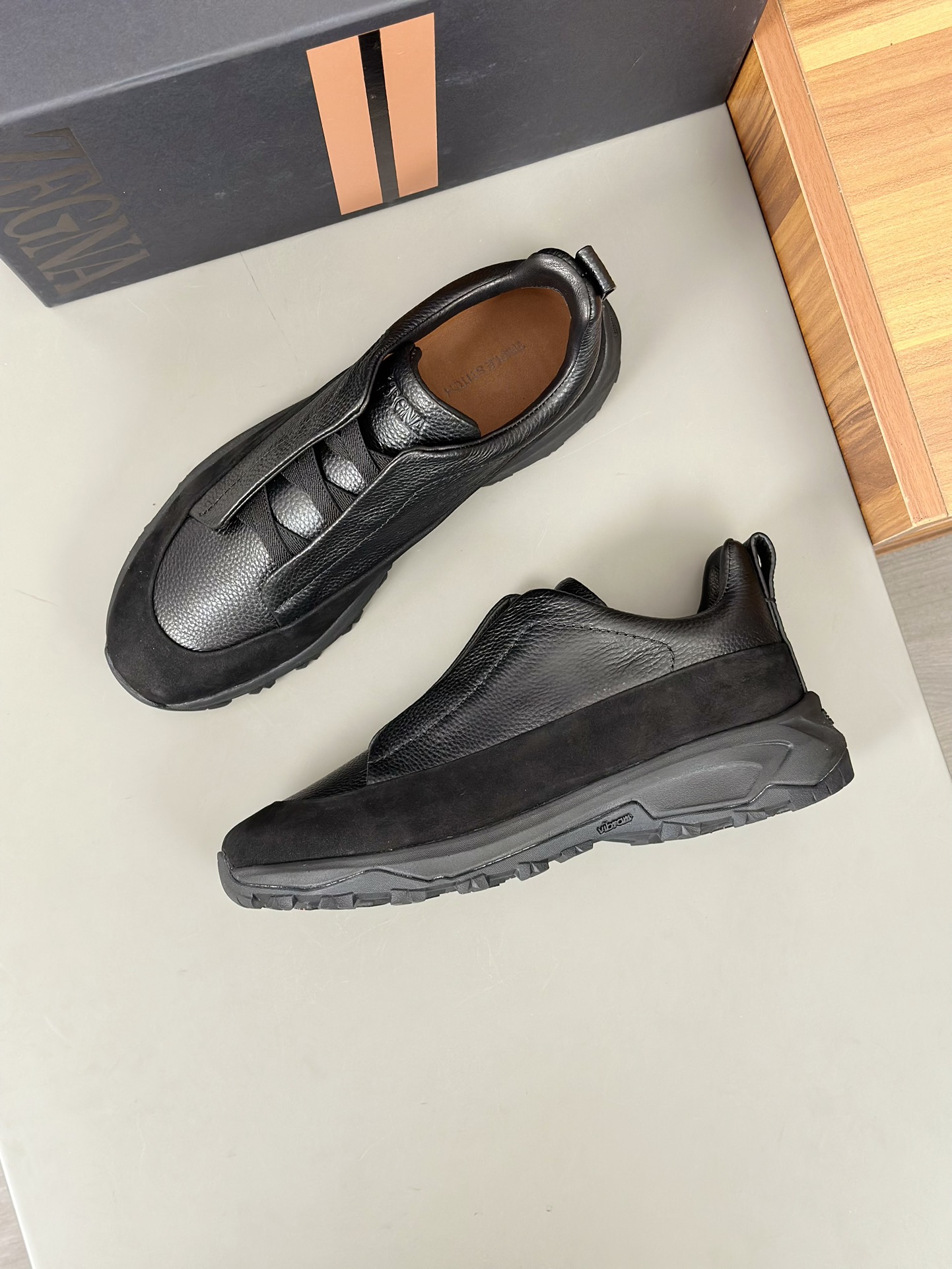 2024Nueva Serie ZEGNA Zegna Zapatos de los hombres de gamuza Triple StitchMonte zapatos casuales de 
